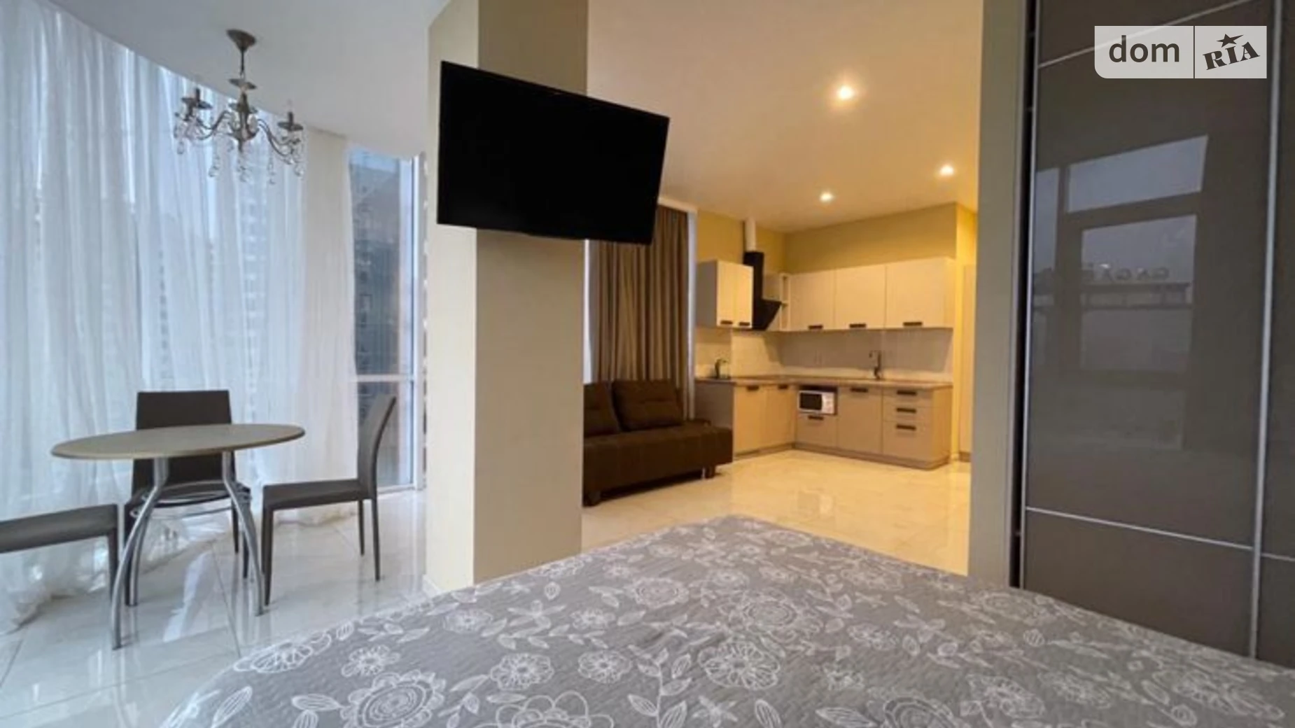 Сдается в аренду 1-комнатная квартира 47 кв. м в Одессе, плато Аркадийское(Гагаринское), 5/2 - фото 3