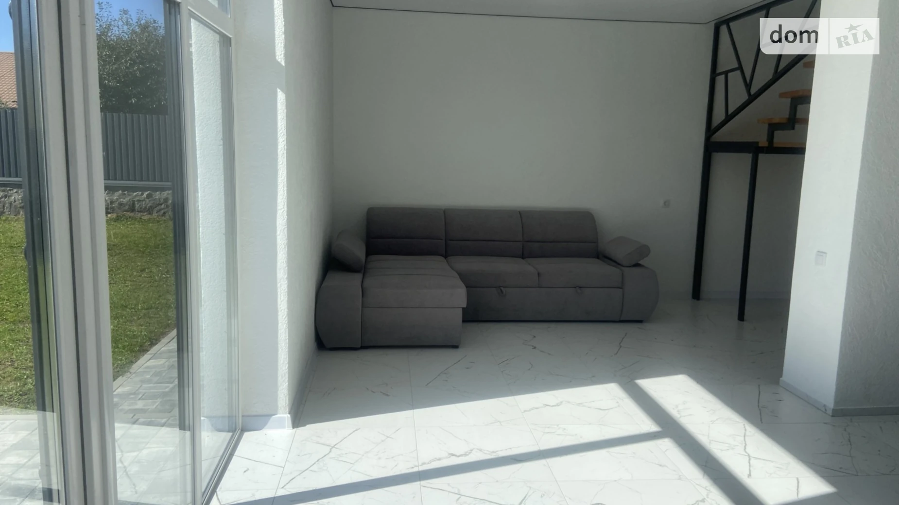 Продается дом на 2 этажа 220 кв. м с бассейном, цена: 180000 $ - фото 5