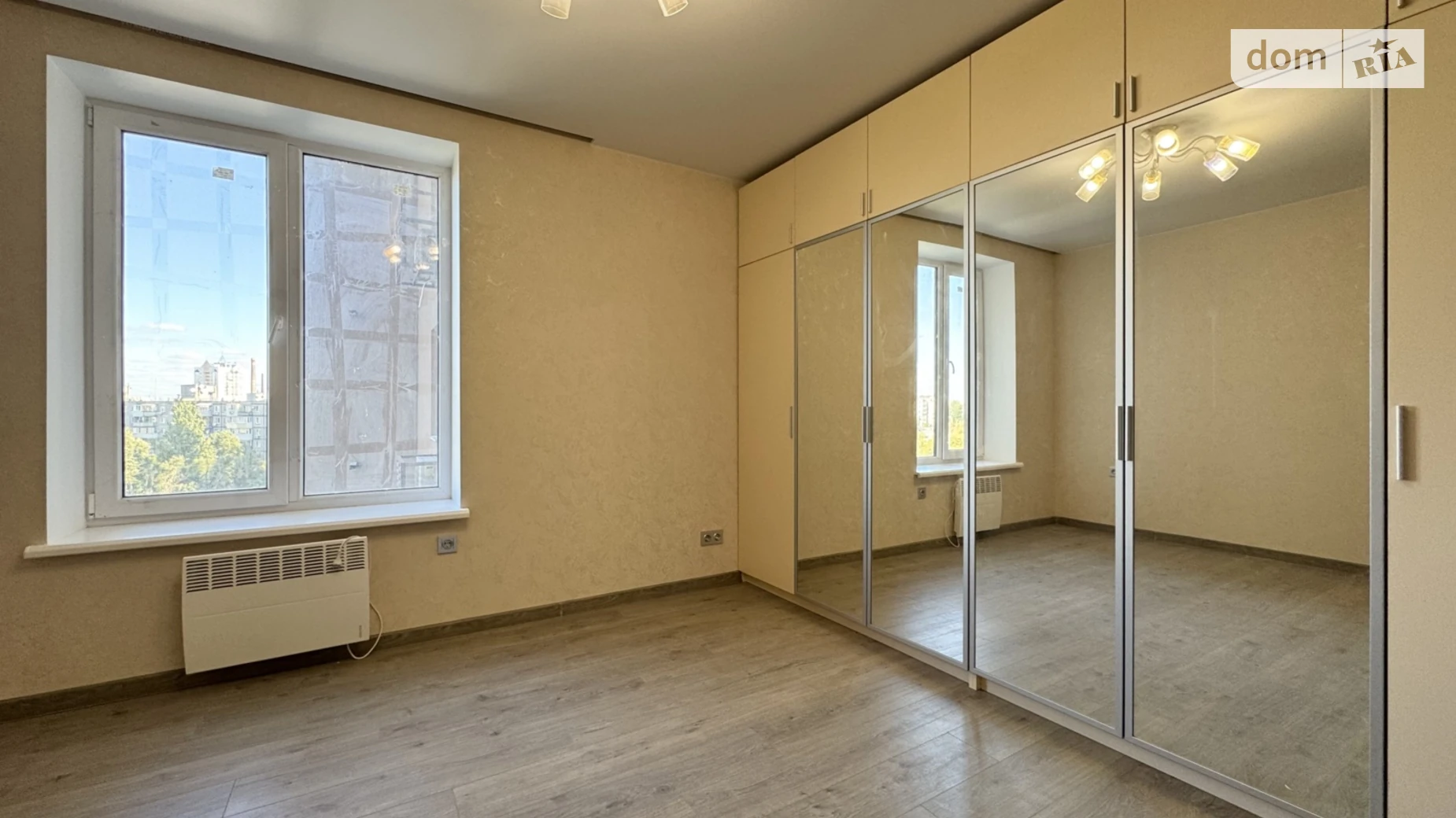 Продается 1-комнатная квартира 52 кв. м в Днепре, ул. Луговская, 248 - фото 3