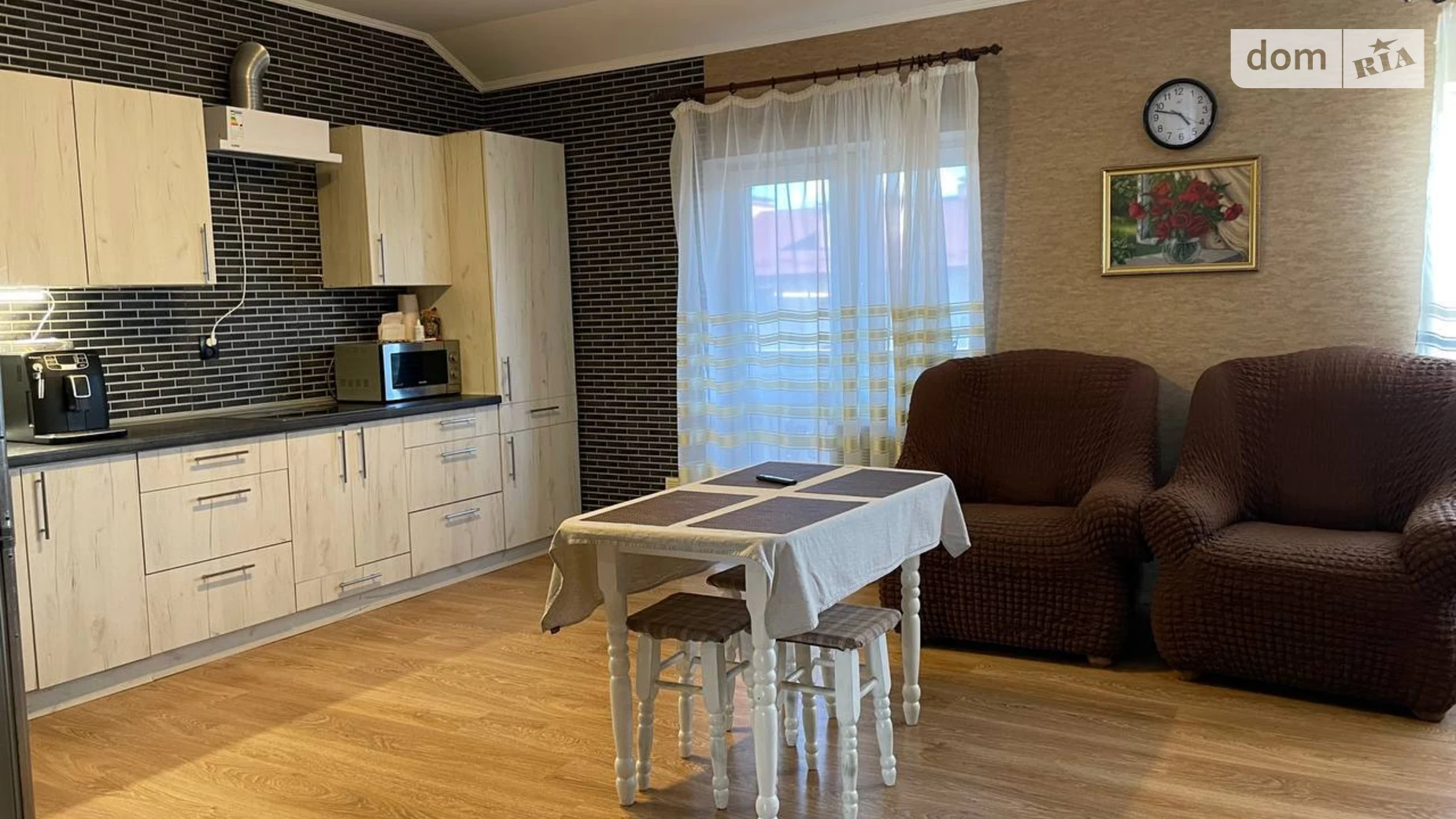 Продается 2-комнатная квартира 66.7 кв. м в Ужгороде, ул. Тлехаса, 18 - фото 2