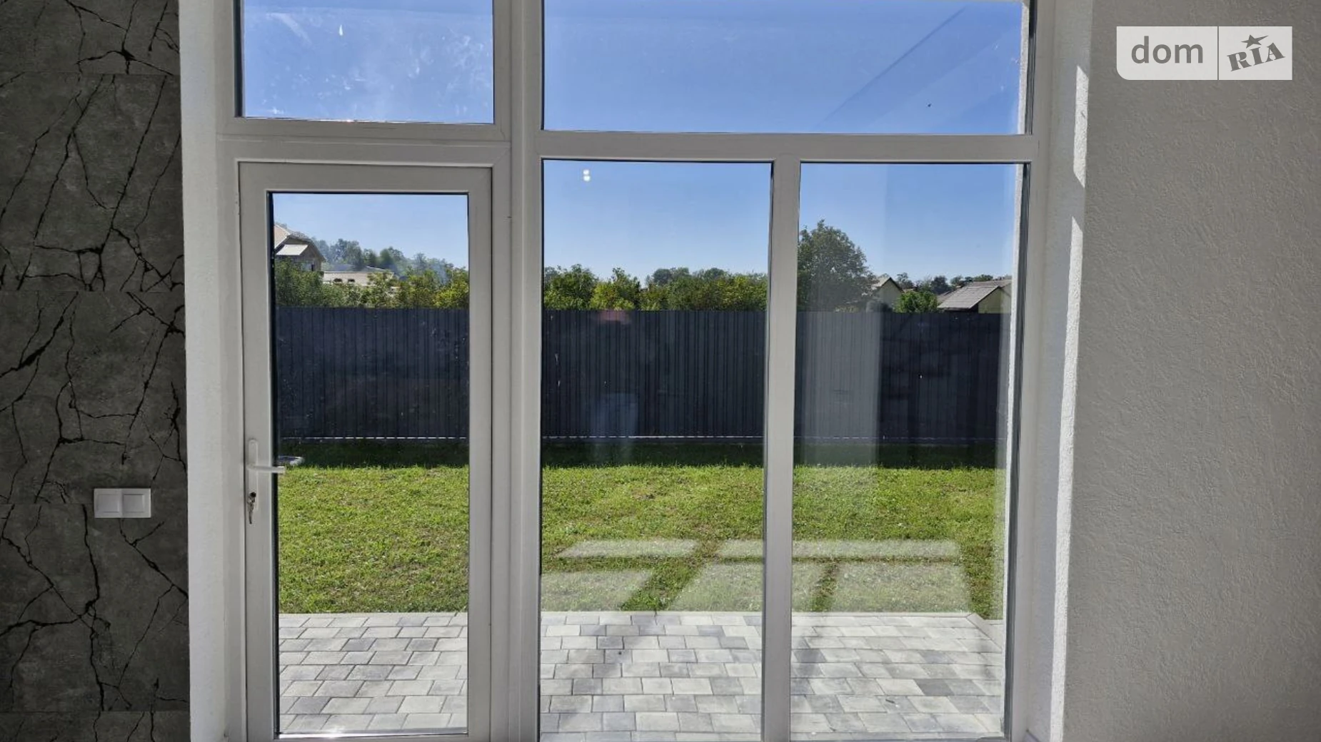 Продается дом на 2 этажа 220 кв. м с бассейном, цена: 180000 $ - фото 4