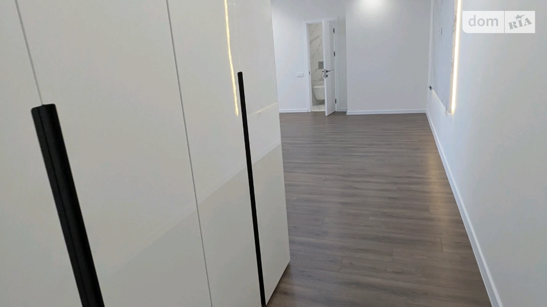 Продается 3-комнатная квартира 77.4 кв. м в, цена: 110000 $ - фото 2