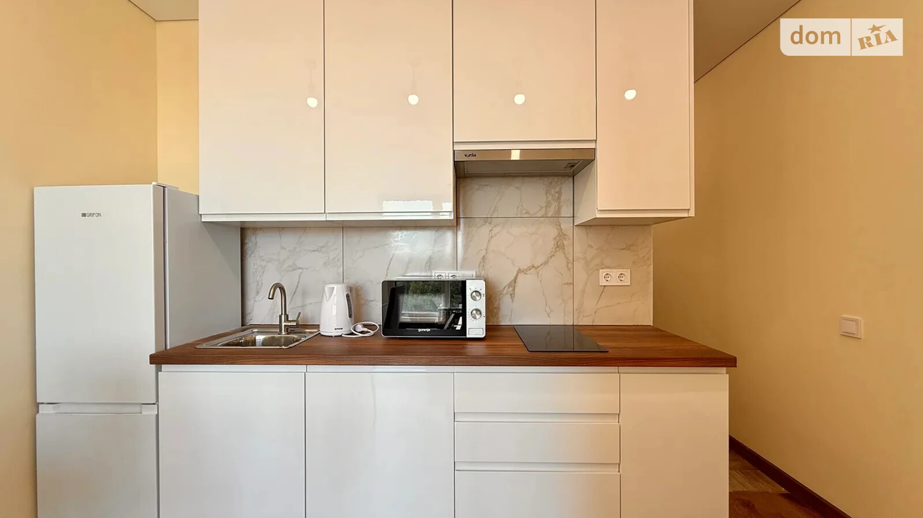 Продается 1-комнатная квартира 27 кв. м в Ивано-Франковске, ул. Левицкого Романа - фото 3