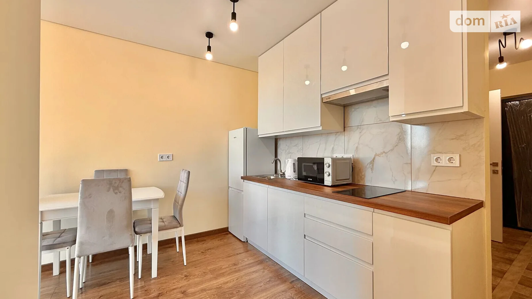 Продается 1-комнатная квартира 27 кв. м в Ивано-Франковске, ул. Левицкого Романа - фото 4