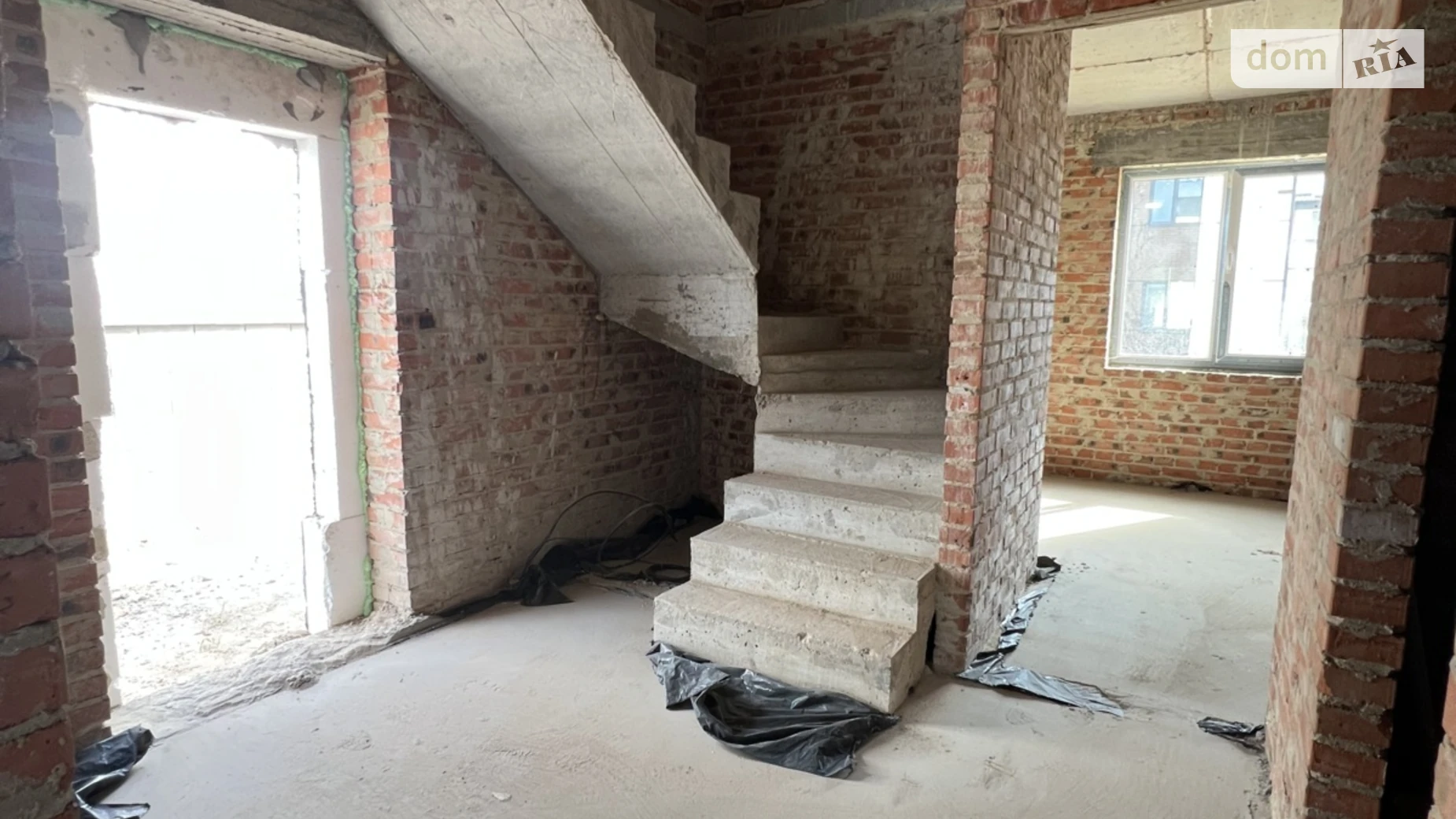 ул. Кулика и Гудачека(Макарова) Авторынок Ровно, цена: 65000 $ - фото 5