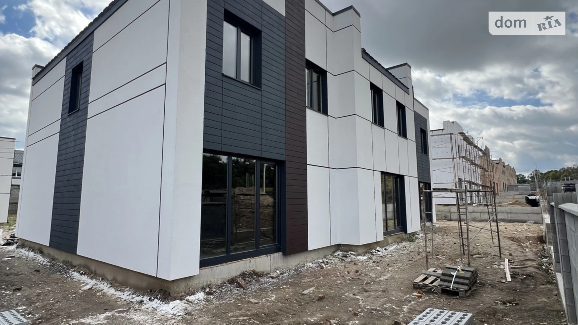 ул. Кулика и Гудачека(Макарова) Авторынок Ровно, цена: 65000 $ - фото 3