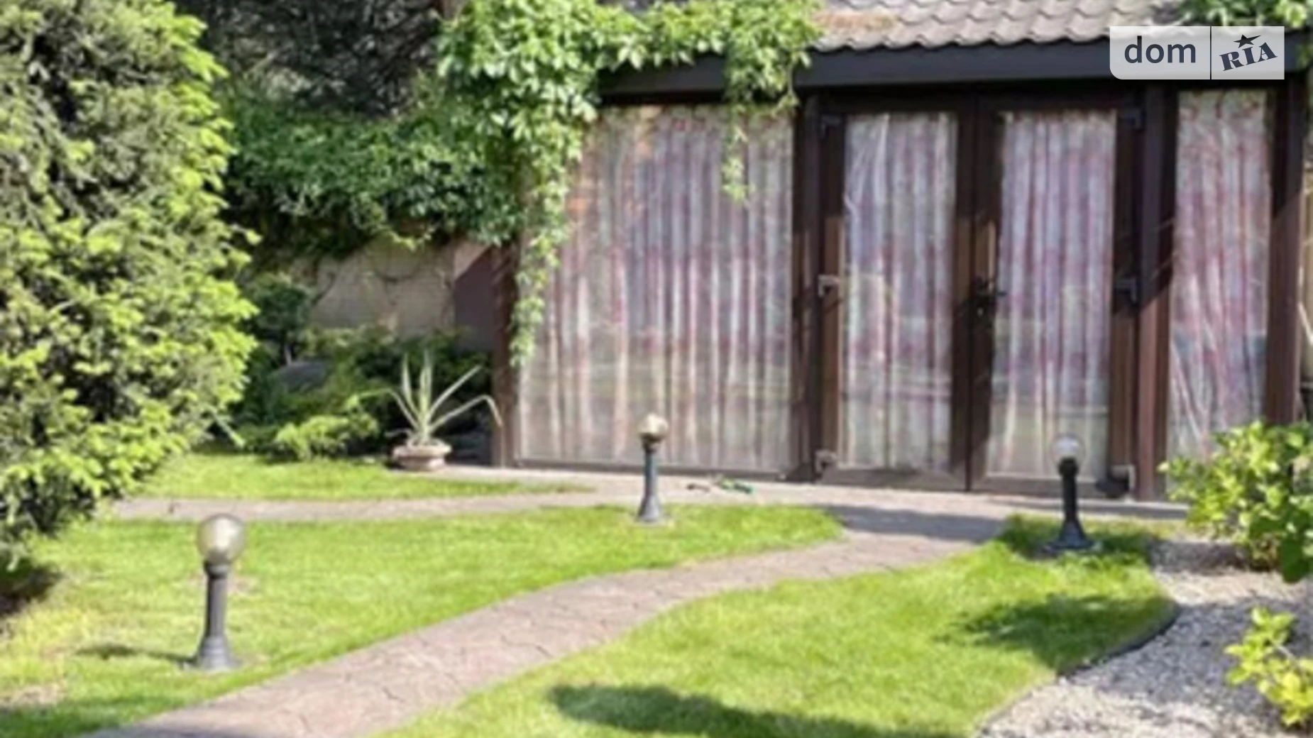 Продается дом на 3 этажа 363 кв. м с подвалом, цена: 320000 $ - фото 2