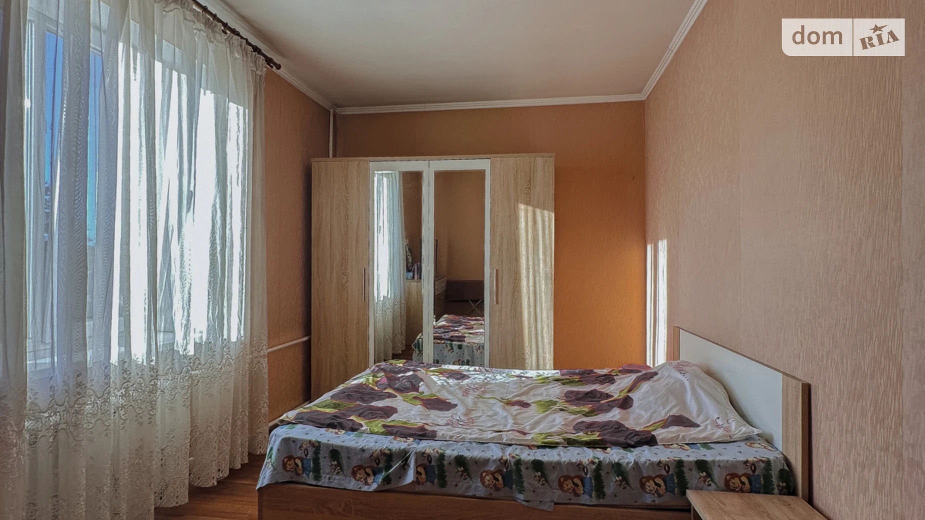 Продается 3-комнатная квартира 60.2 кв. м в Ровно, ул. Соборная, 185 - фото 2