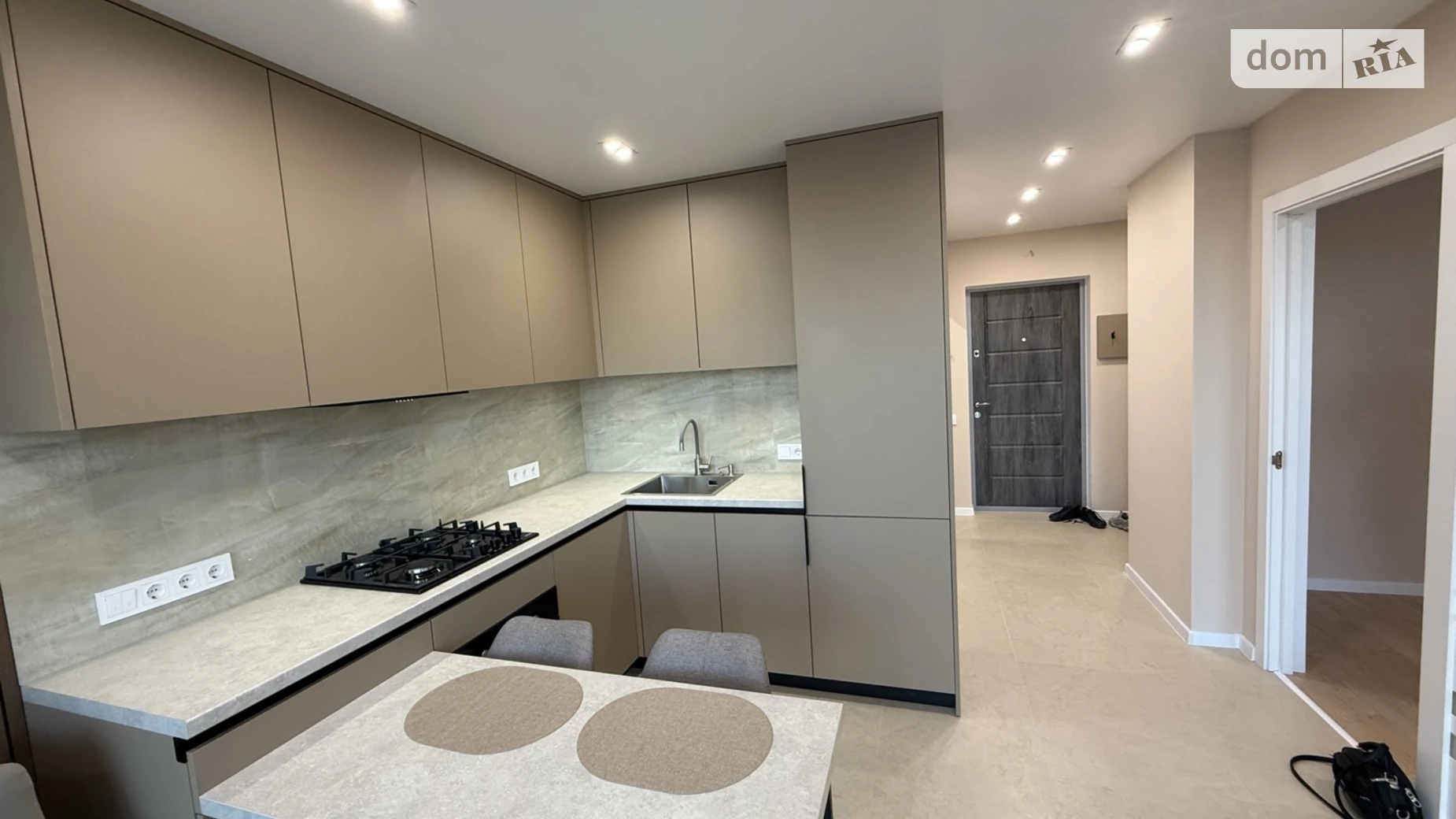 1-комнатная квартира 48 кв. м в Тернополе, пер. Кирпичный, 9 - фото 2