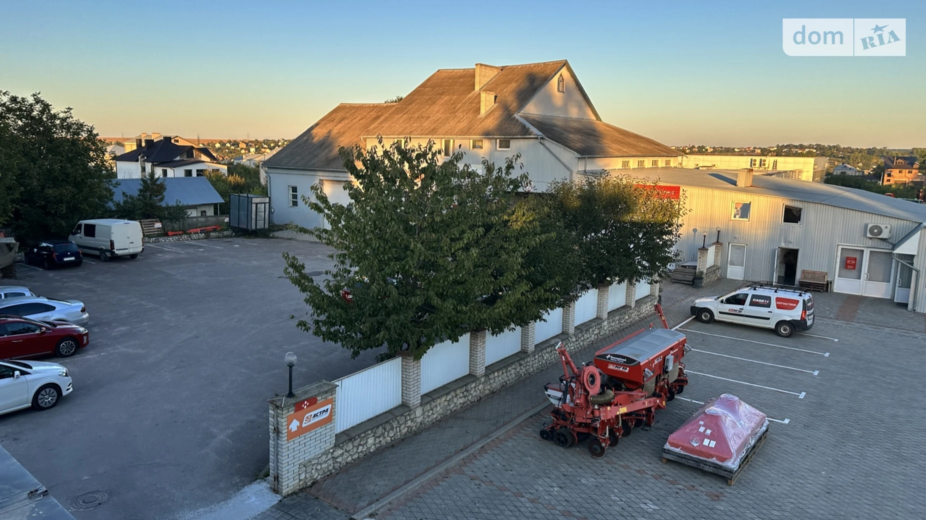 Сдается в аренду объект сферы услуг 163 кв. м в 3-этажном здании, цена: 25000 грн - фото 4