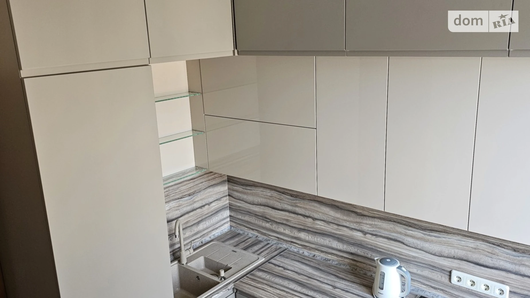 Продается 2-комнатная квартира 55.7 кв. м в Днепре, ул. Короленко, 14/16 - фото 2