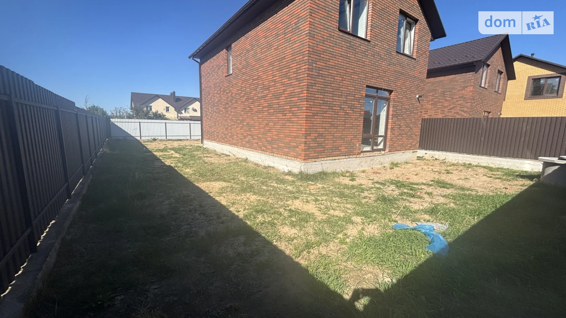 Продается дом на 2 этажа 105 кв. м с гаражом, цена: 102000 $ - фото 5
