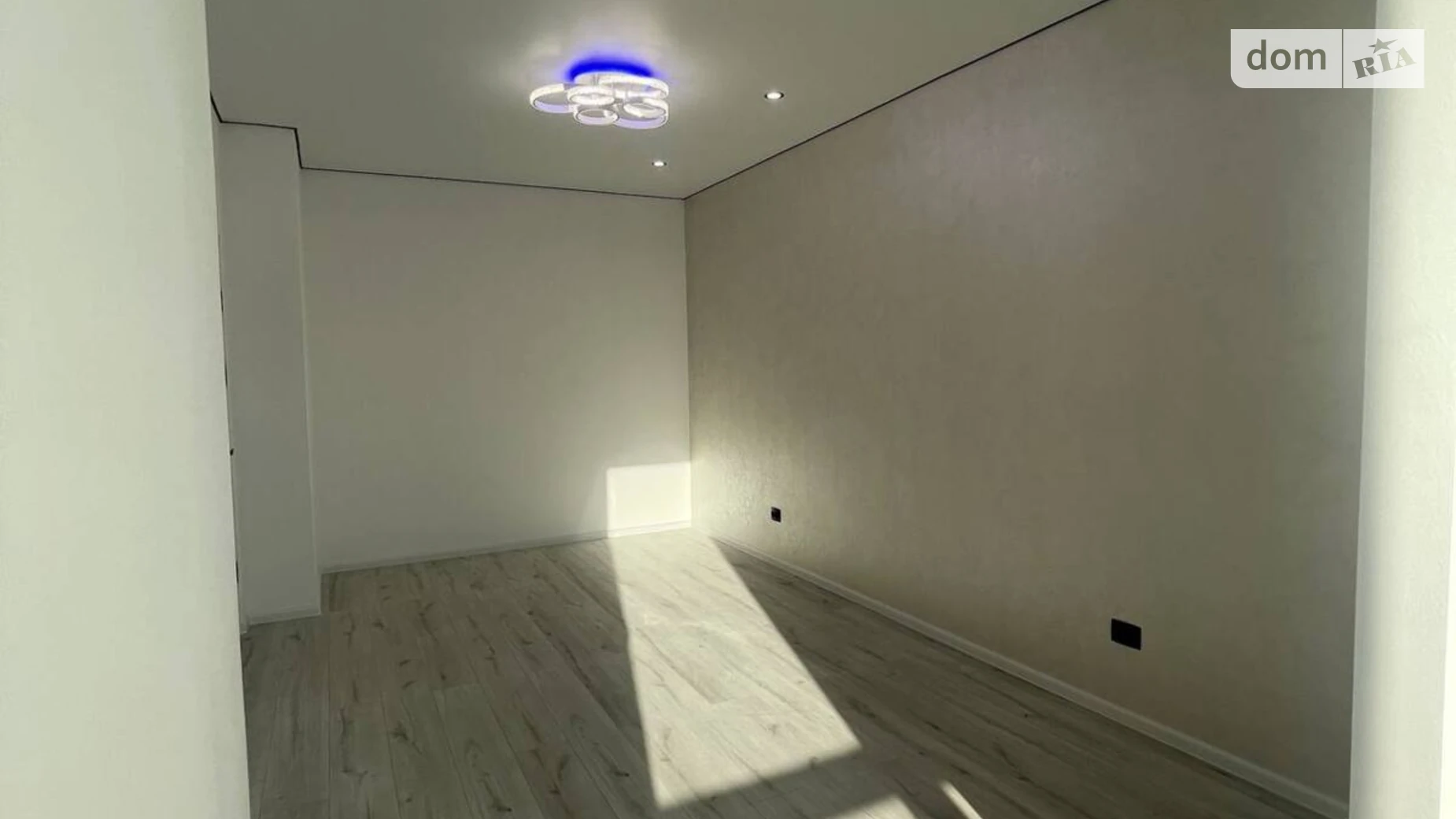 Продается 1-комнатная квартира 40.3 кв. м в Ивано-Франковске, ул. Надречная, 1 - фото 5