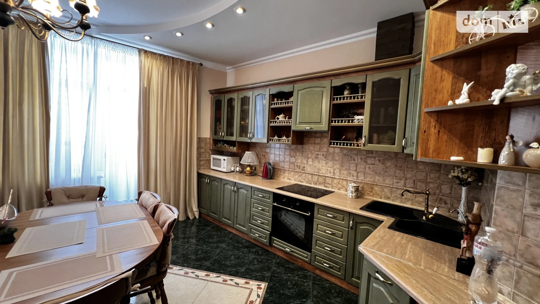 Продается 3-комнатная квартира 116.2 кв. м в Одессе, Фонтанская дор., 49/1 - фото 2