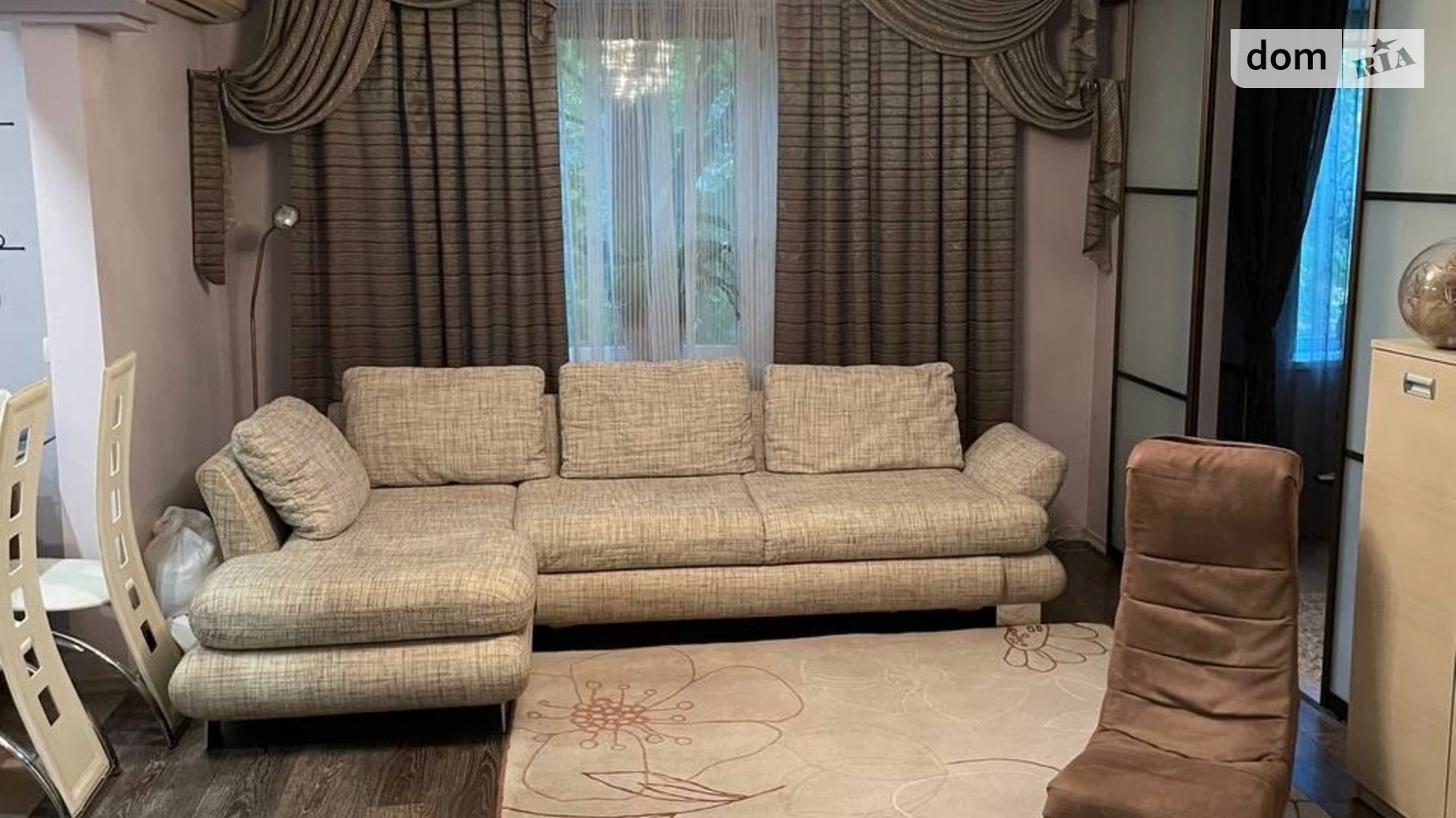 Продается 3-комнатная квартира 69 кв. м в Днепре, мас. Тополь-3, 13 корпус 1 - фото 2