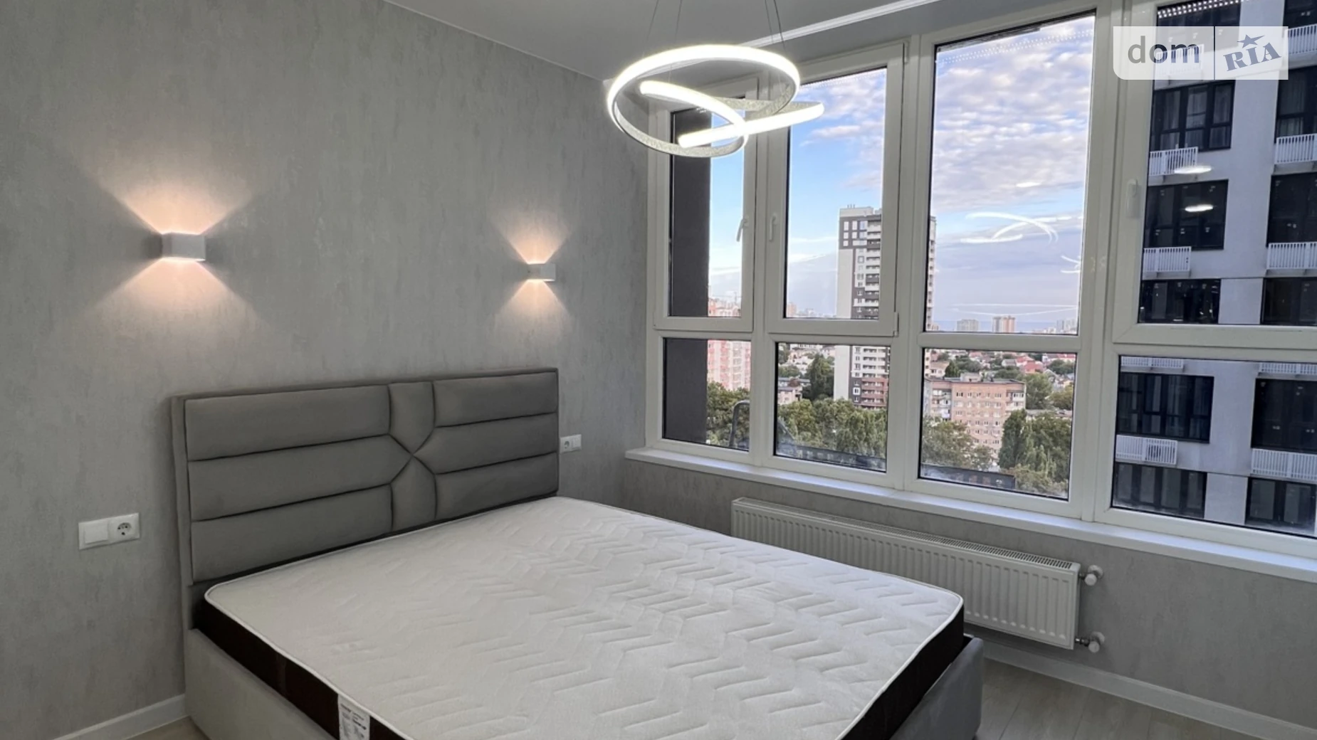 Продается 1-комнатная квартира 34 кв. м в Одессе, ул. Ивана Франко, 40 корпус 1 - фото 2