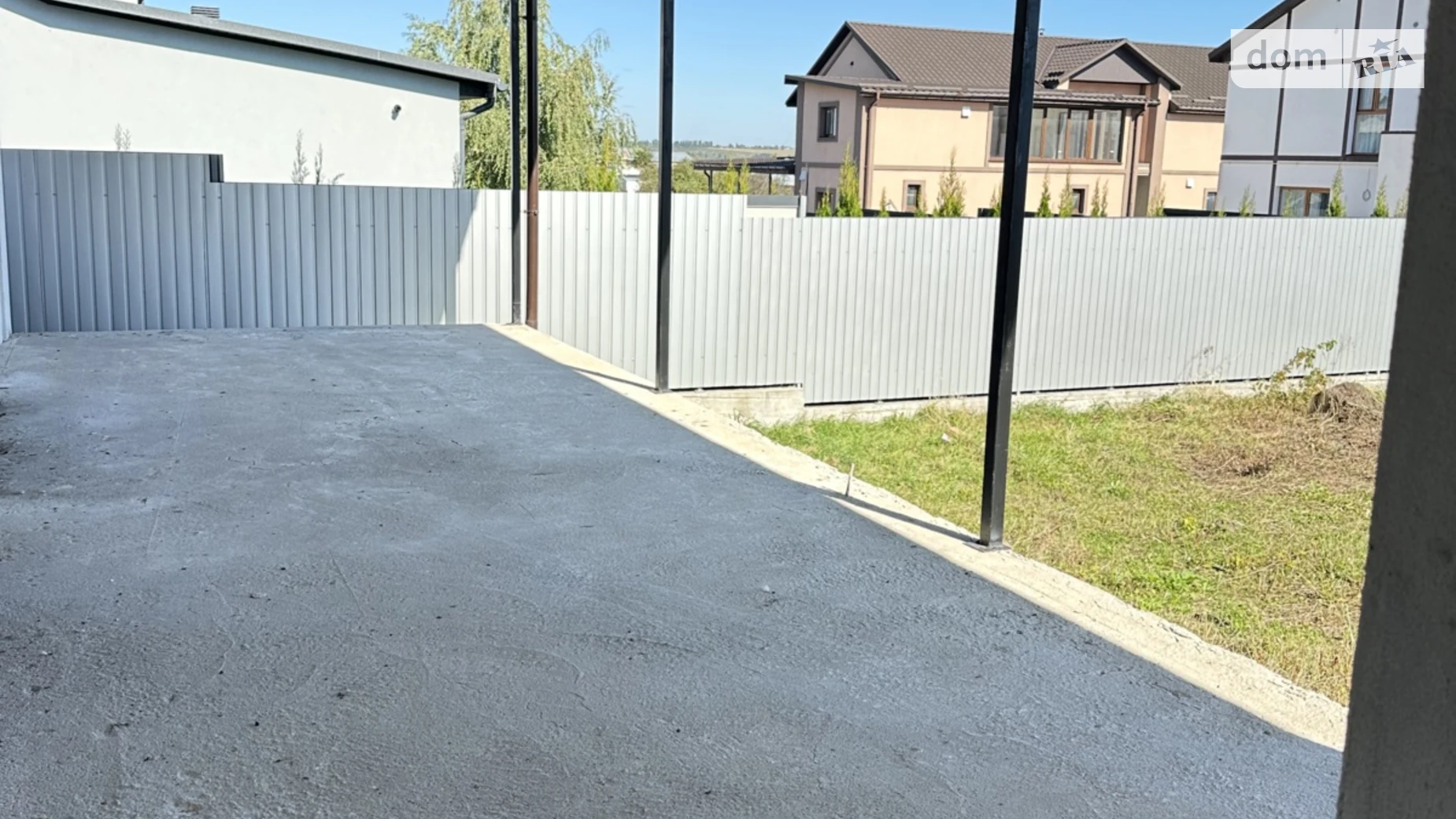 Продается дом на 2 этажа 283 кв. м с бассейном, цена: 145000 $ - фото 3