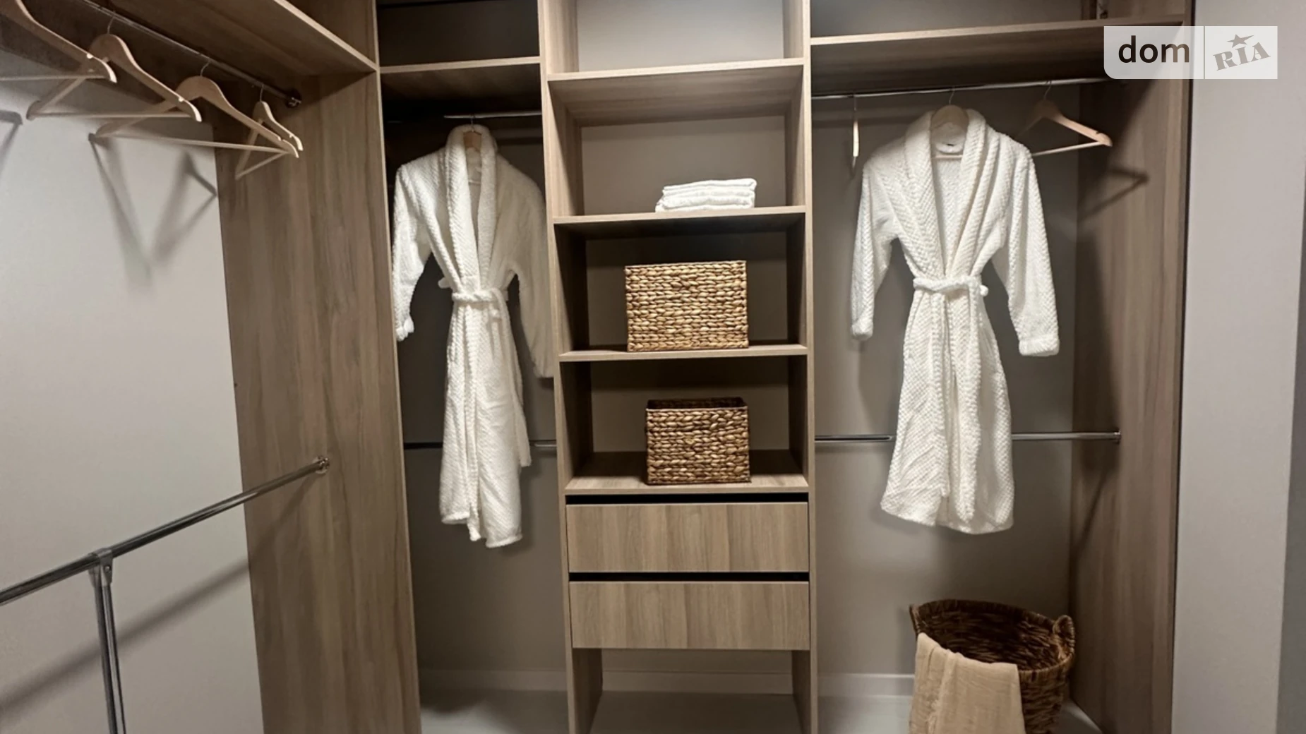 Продается дом на 2 этажа 120 кв. м с бассейном, цена: 135000 $ - фото 5