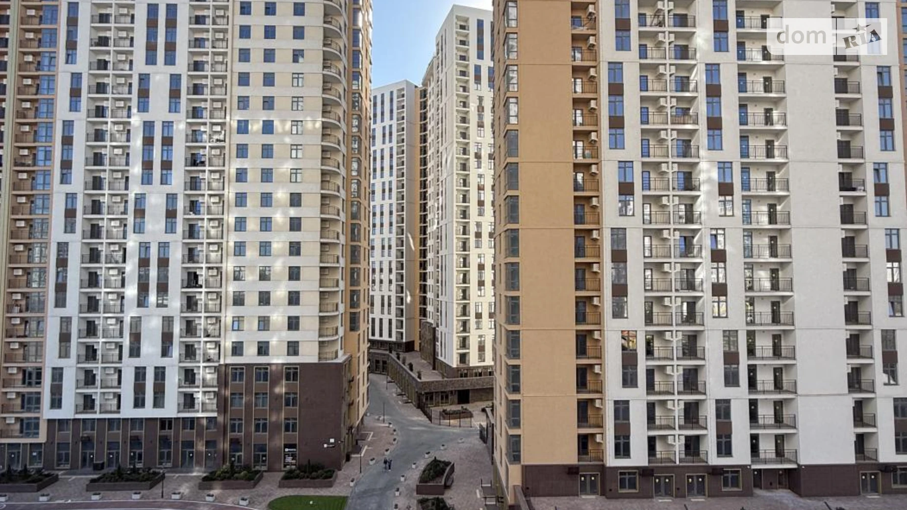 Продается 1-комнатная квартира 43 кв. м в Одессе, ул. Краснова, 1Б - фото 2