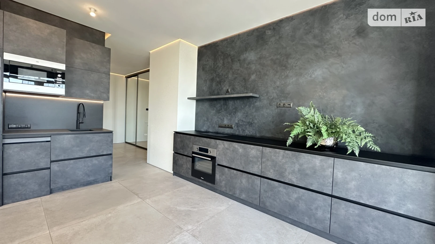 Продается 3-комнатная квартира 106.6 кв. м в Киеве, бул. Леси Украинки, 7В - фото 2