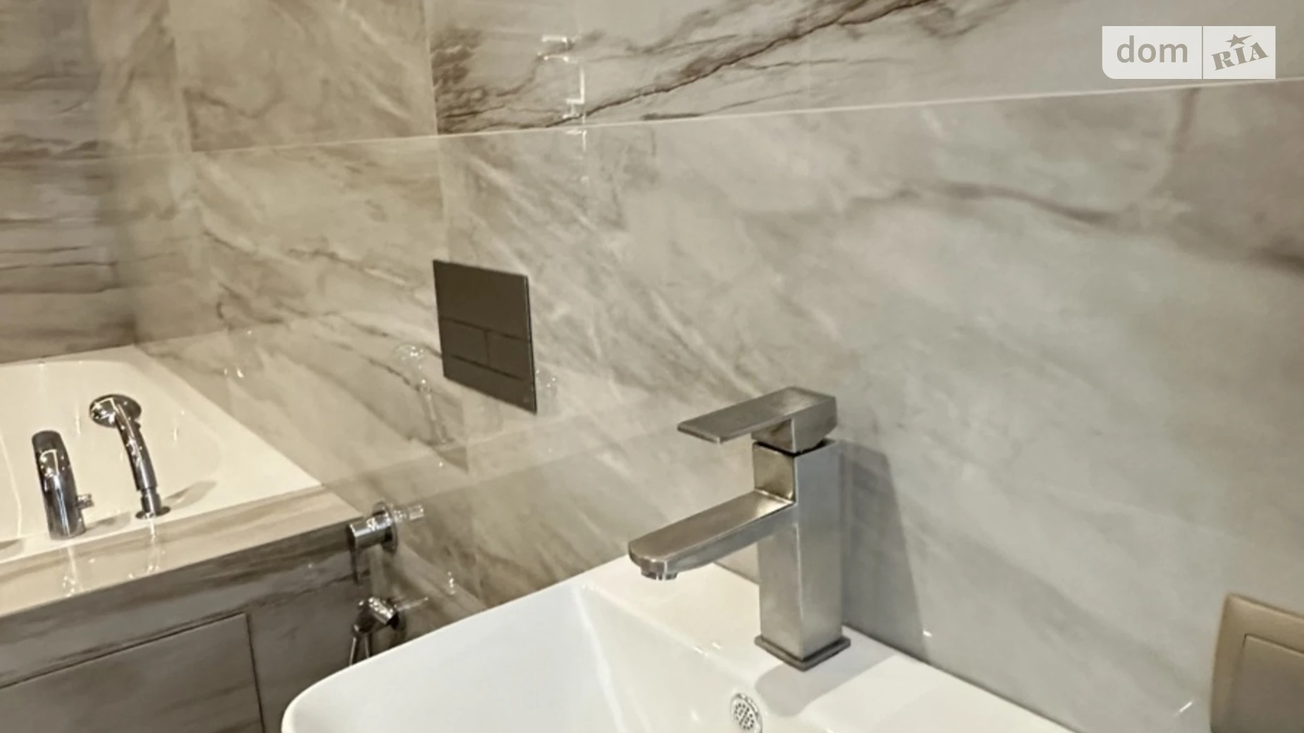 Продается 3-комнатная квартира 106.6 кв. м в Киеве, бул. Леси Украинки, 7В - фото 4