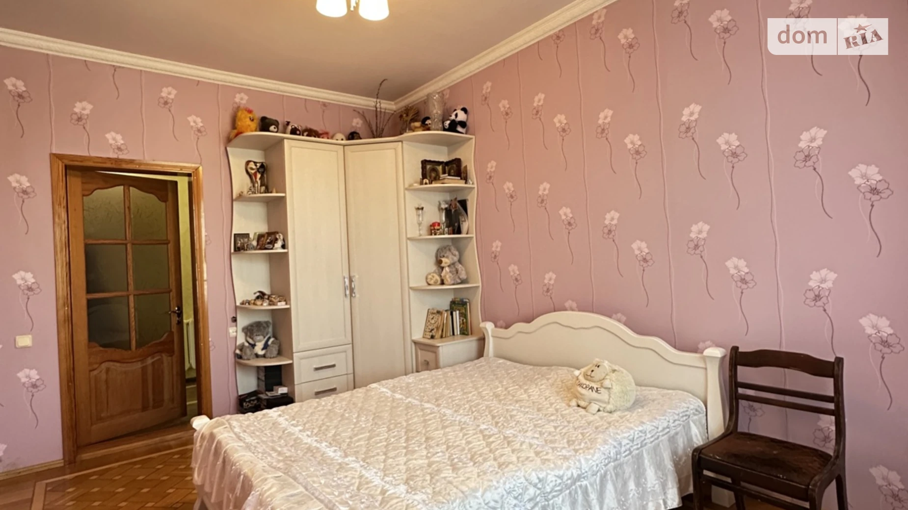 Продается дом на 2 этажа 145 кв. м с бассейном, цена: 130000 $ - фото 4