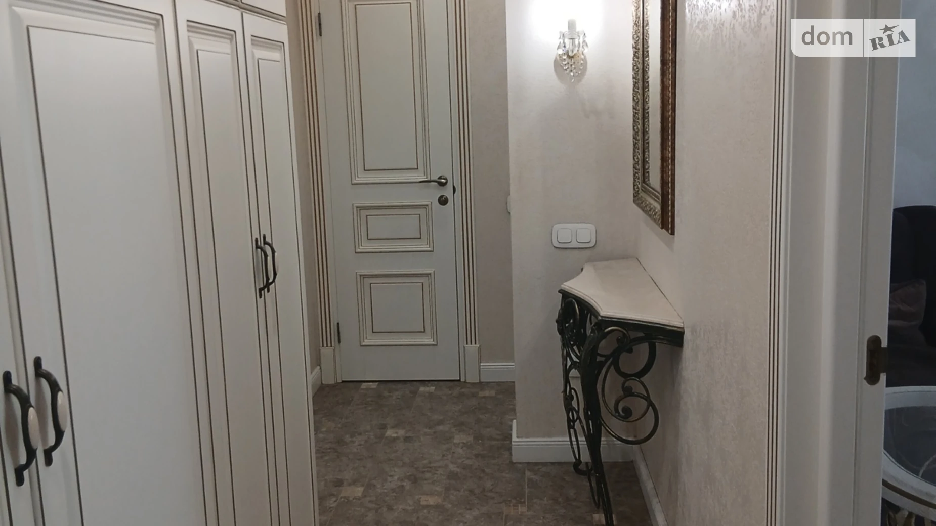 Продается 3-комнатная квартира 67 кв. м в Одессе, ул. Академика Королева - фото 2