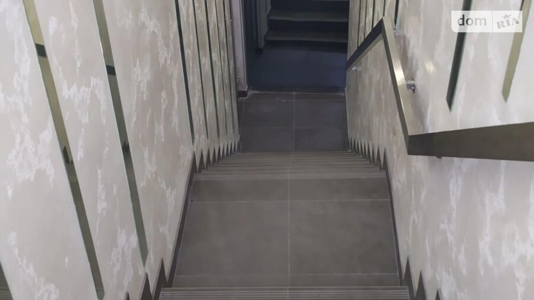 Сдается в аренду объект сферы услуг 183 кв. м в 5-этажном здании, цена: 90000 грн - фото 4