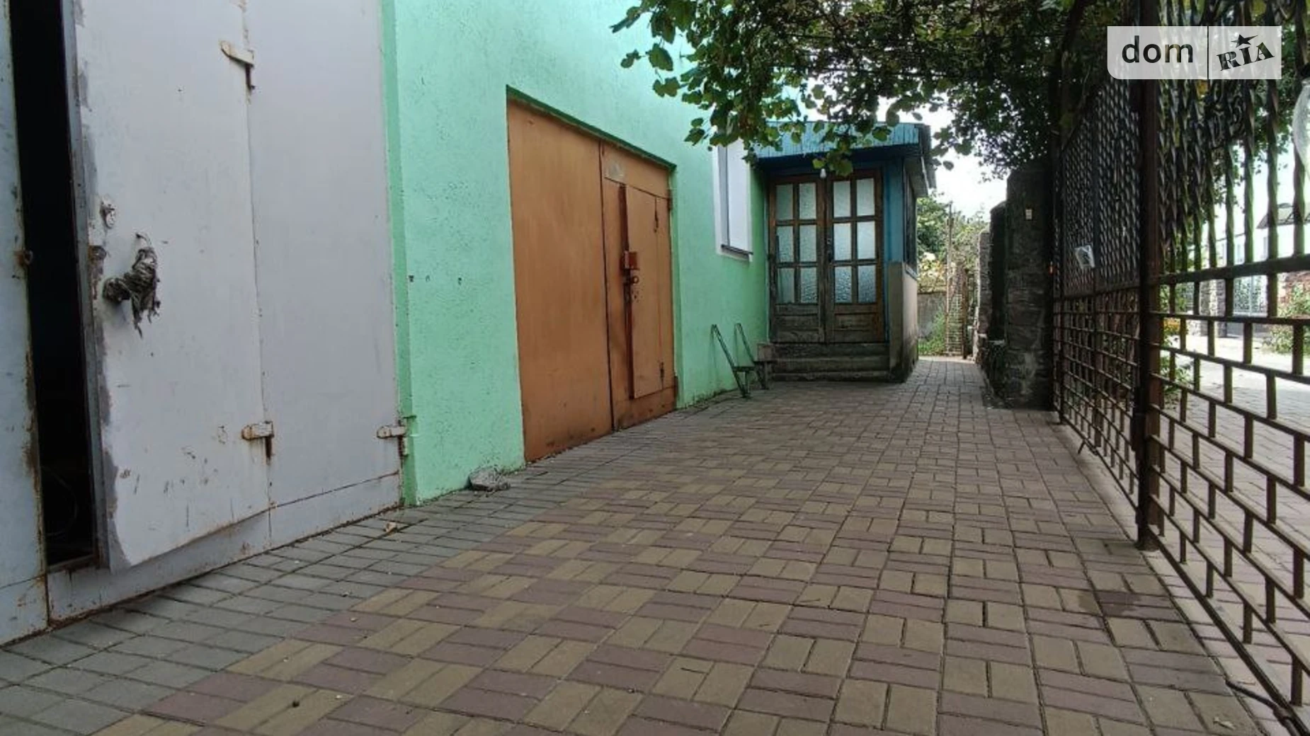Продается дом на 2 этажа 144.3 кв. м с бассейном, цена: 65000 $ - фото 2