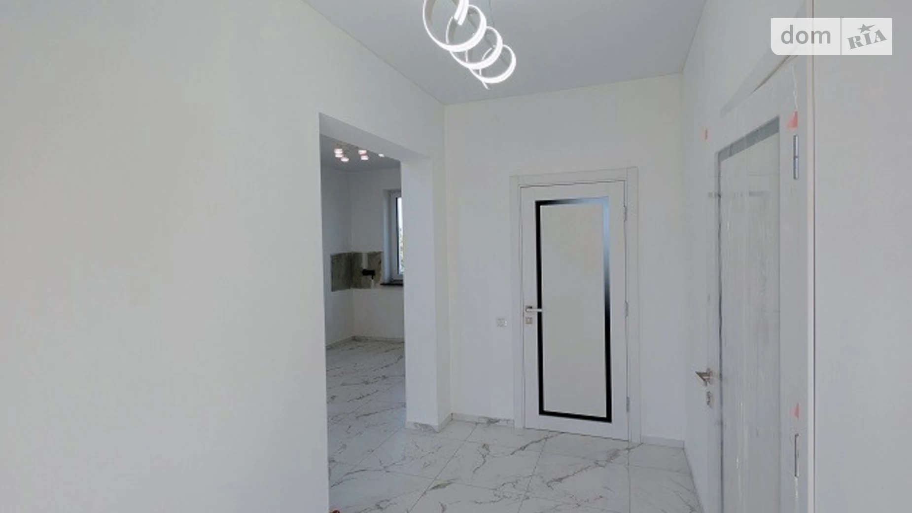 Продается дом на 2 этажа 150 кв. м с камином, цена: 120000 $ - фото 3
