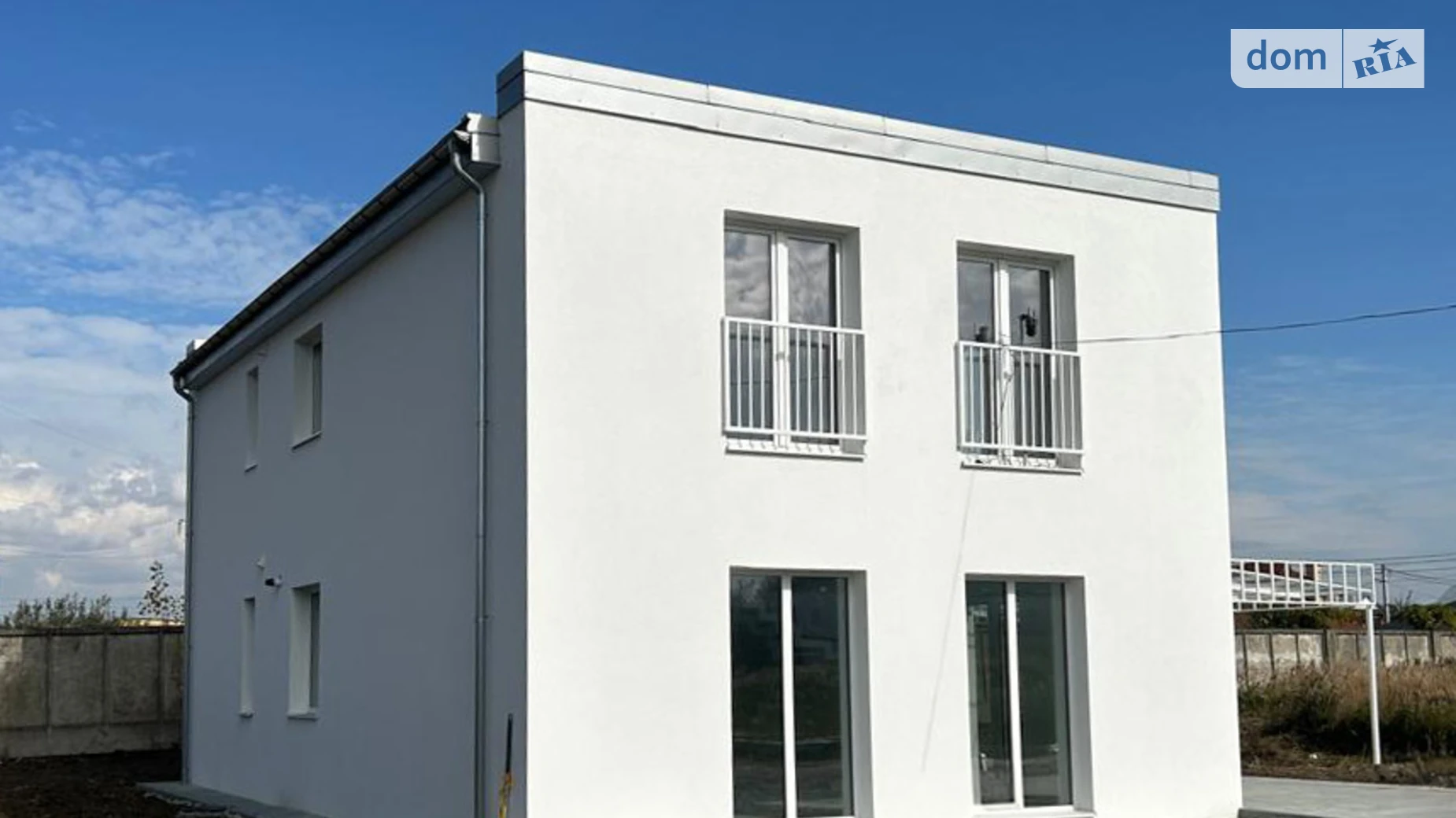 Продается дом на 2 этажа 150 кв. м с камином, цена: 120000 $ - фото 2
