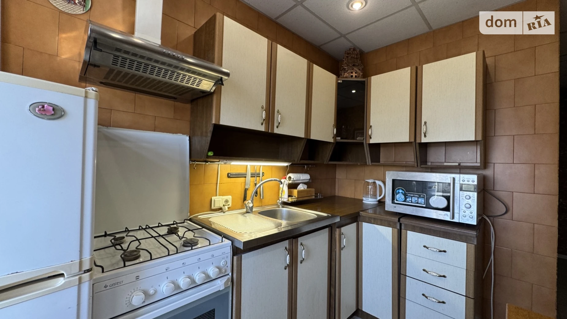 Сдается в аренду 2-комнатная квартира 49 кв. м в Одессе, ул. Леваневского, 9 - фото 2