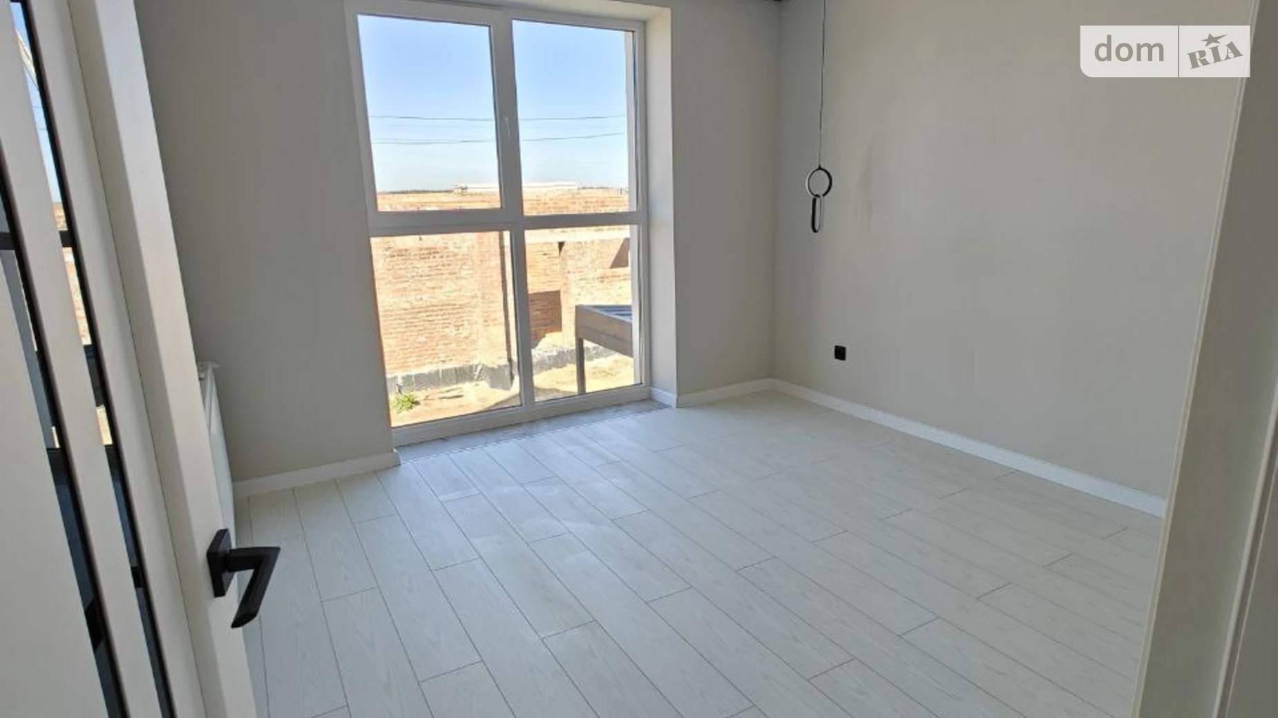 Продается дом на 2 этажа 107 кв. м с участком, цена: 135000 $ - фото 2