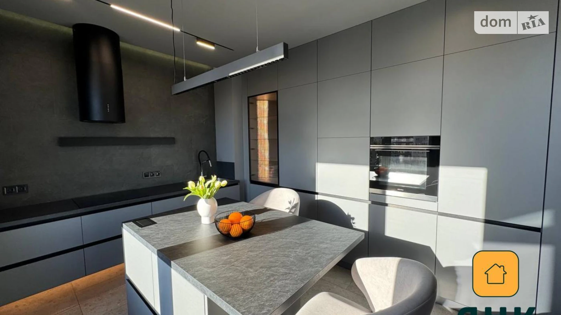 Продается 2-комнатная квартира 80 кв. м в Одессе, ул. Генуэзская, 3Б - фото 2