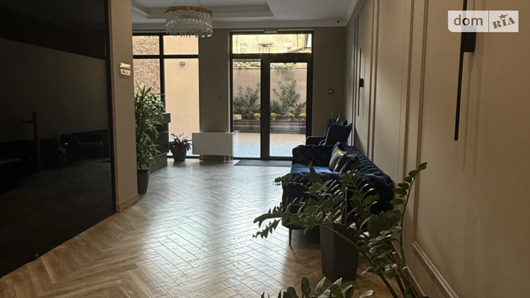 Продається 1-кімнатна квартира 54 кв. м у Одесі, вул. Карантинна, 22 - фото 2
