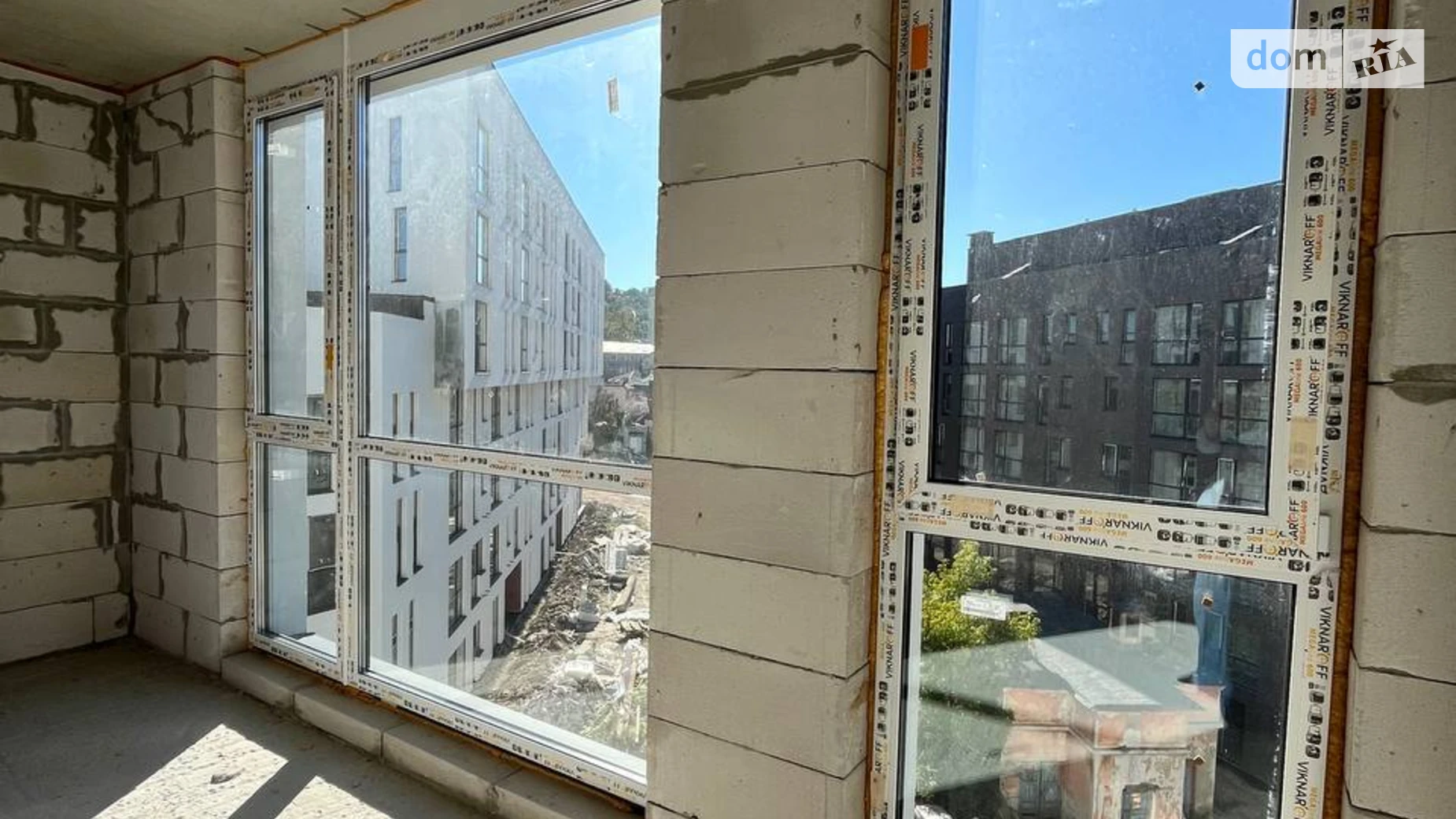 Продается 1-комнатная квартира 54.4 кв. м в Львове, ул. Волынская, 9 - фото 2
