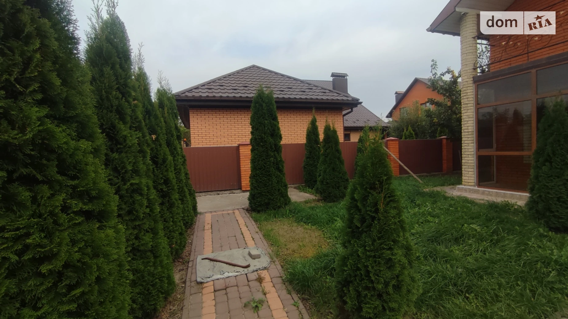 Продается дом на 2 этажа 125 кв. м с гаражом, цена: 165000 $ - фото 4