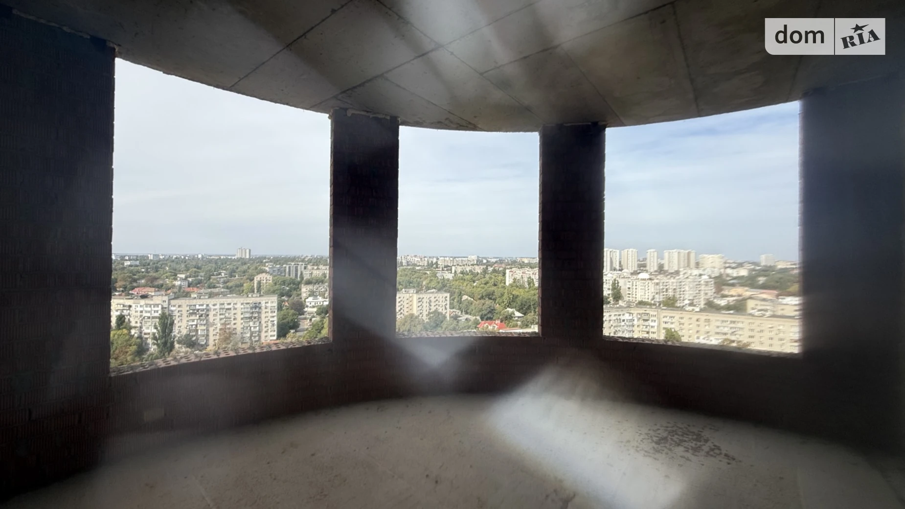 Продается 3-комнатная квартира 75.43 кв. м в Одессе, ул. Ивана Франко, 40 - фото 2