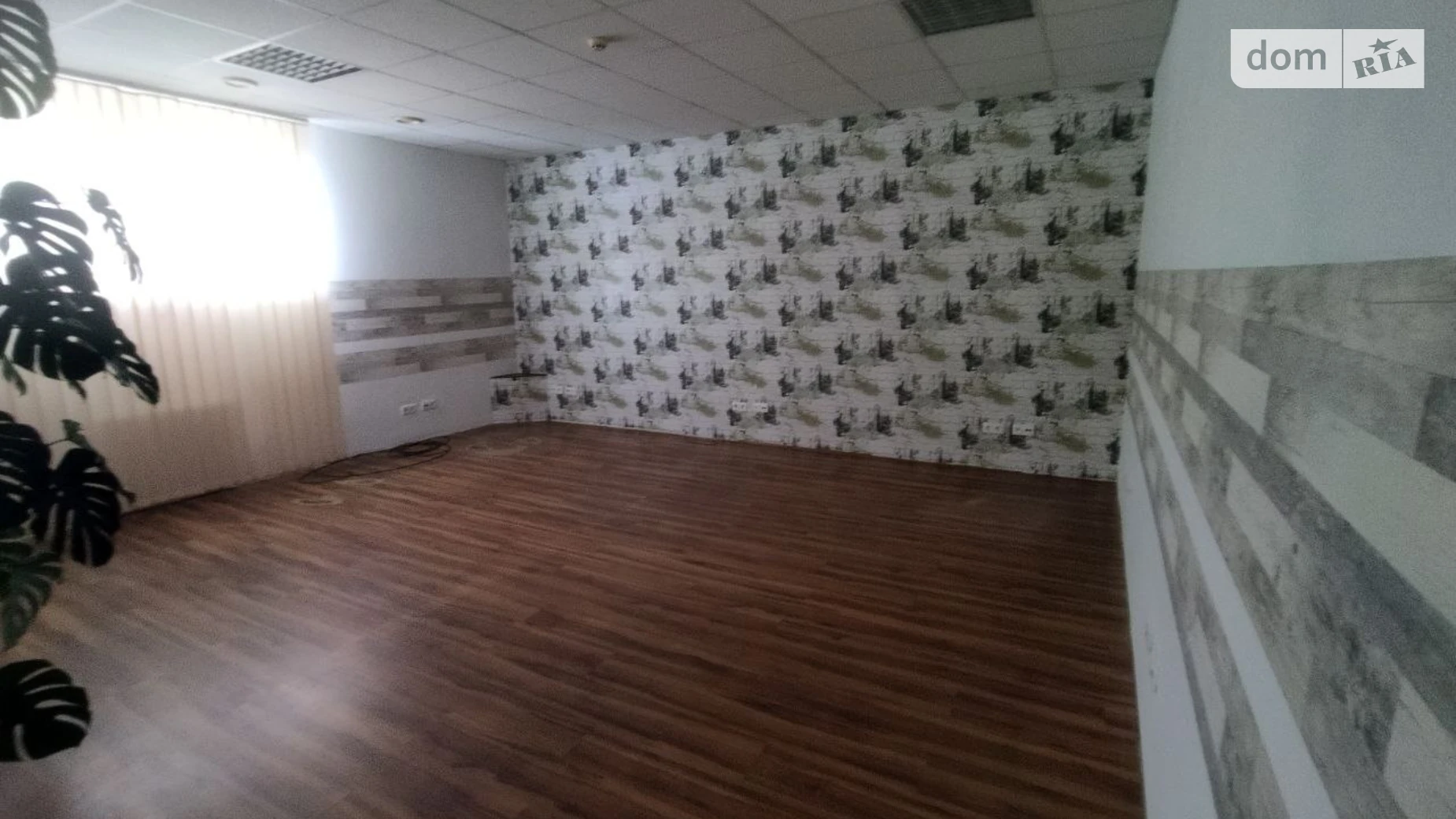 Сдается в аренду офис 69.9 кв. м в бизнес-центре, цена: 8800 грн - фото 3
