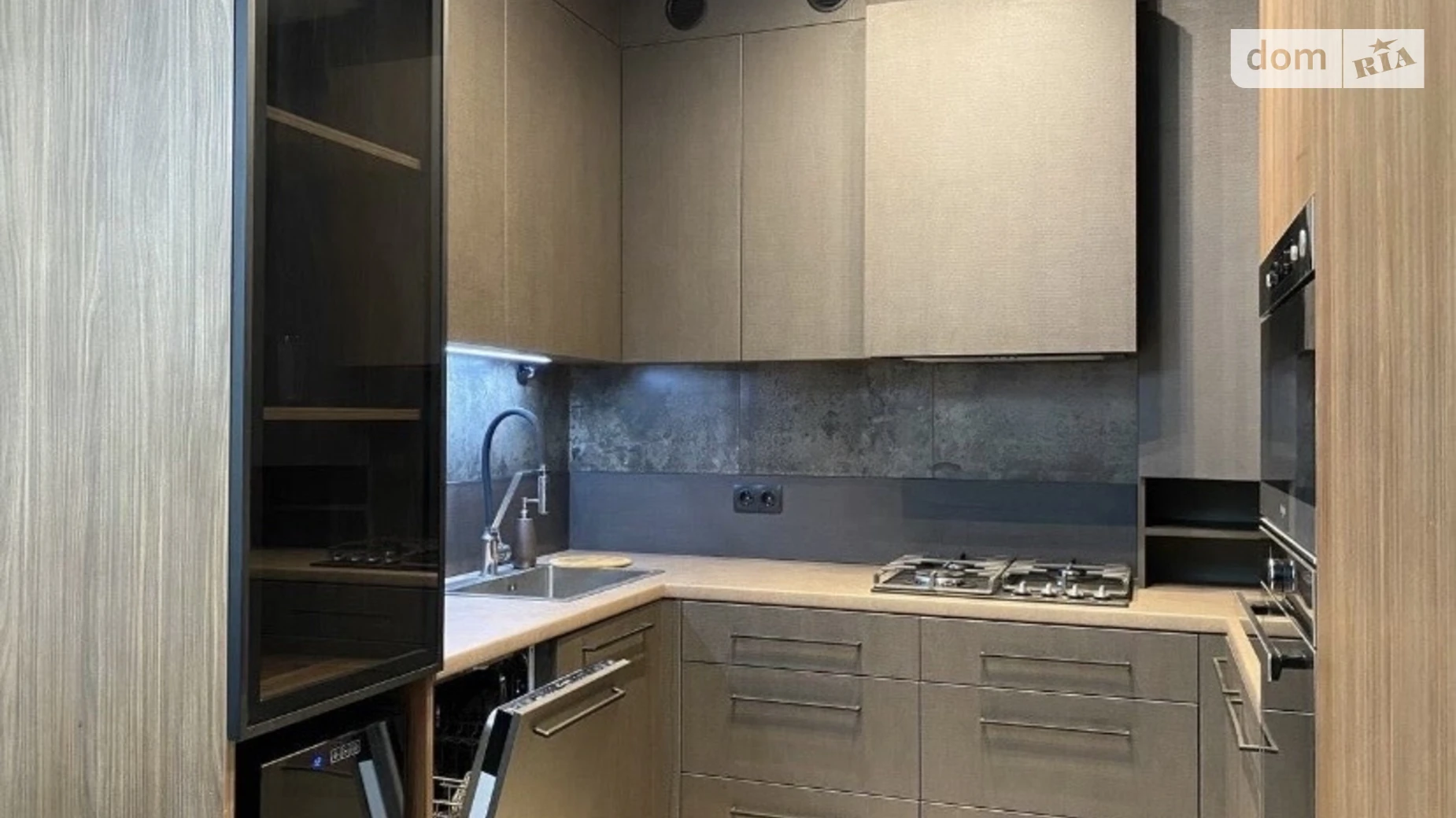 Продается 1-комнатная квартира 46.9 кв. м в Киеве, ул. Юношеская, 1 - фото 4