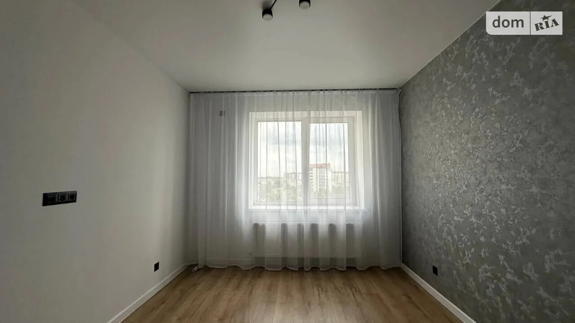 Продается 1-комнатная квартира 42 кв. м в Ивано-Франковске, ул. Волошина Августина, 2Б - фото 4