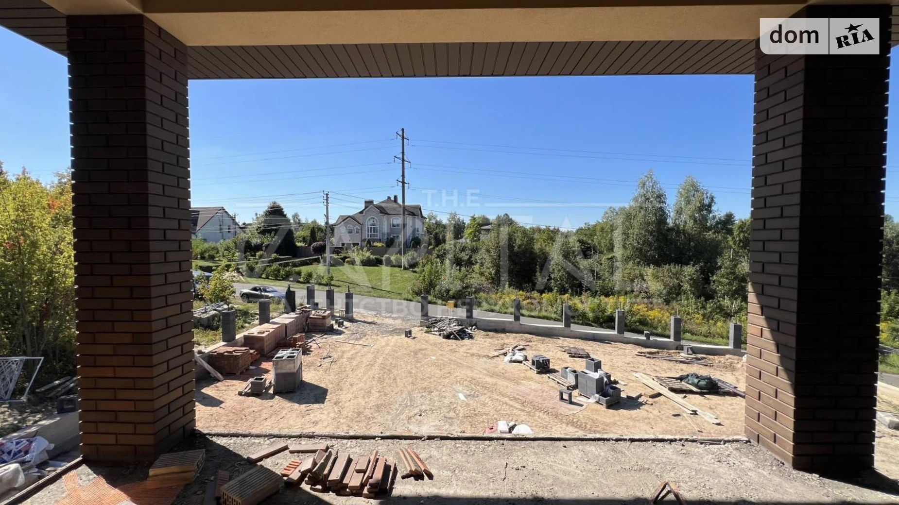 Продается дом на 2 этажа 230 кв. м с балконом, цена: 295000 $ - фото 2