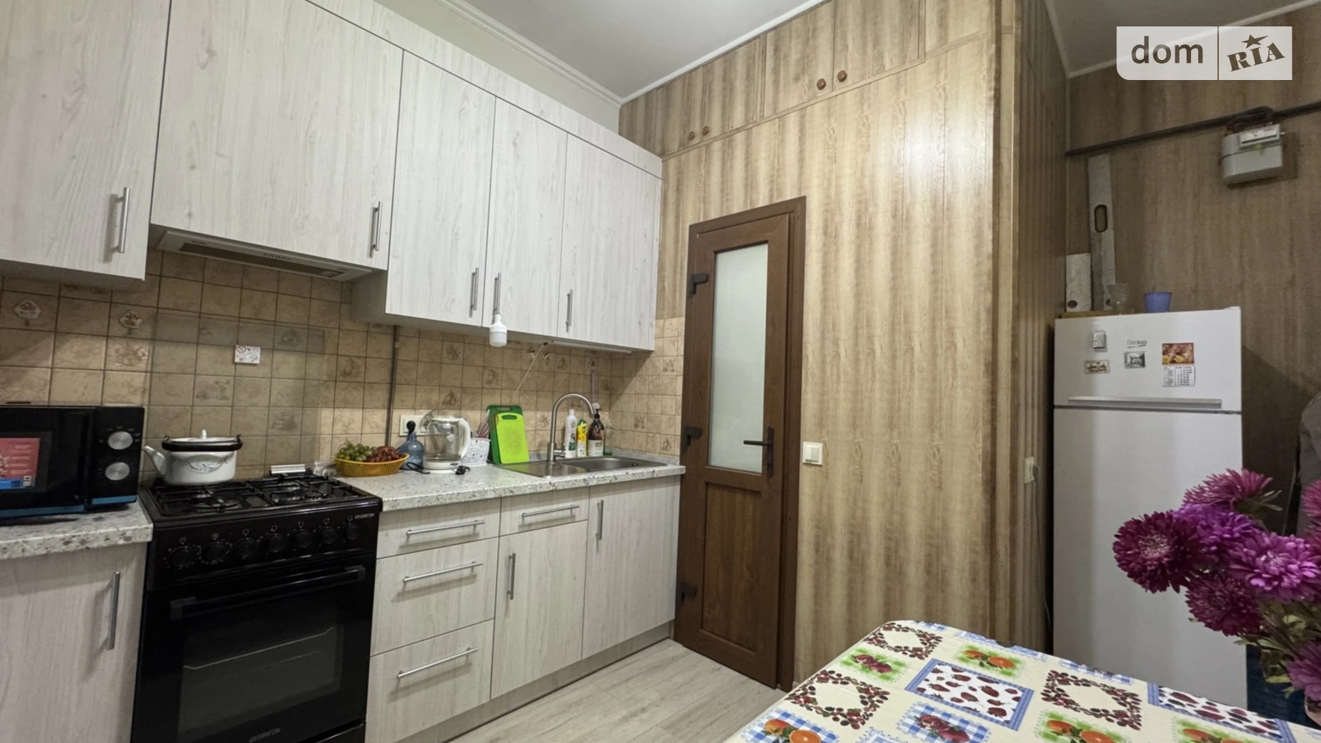 Продается 1-комнатная квартира 35 кв. м в Одессе, ул. Приморская, 35 - фото 2