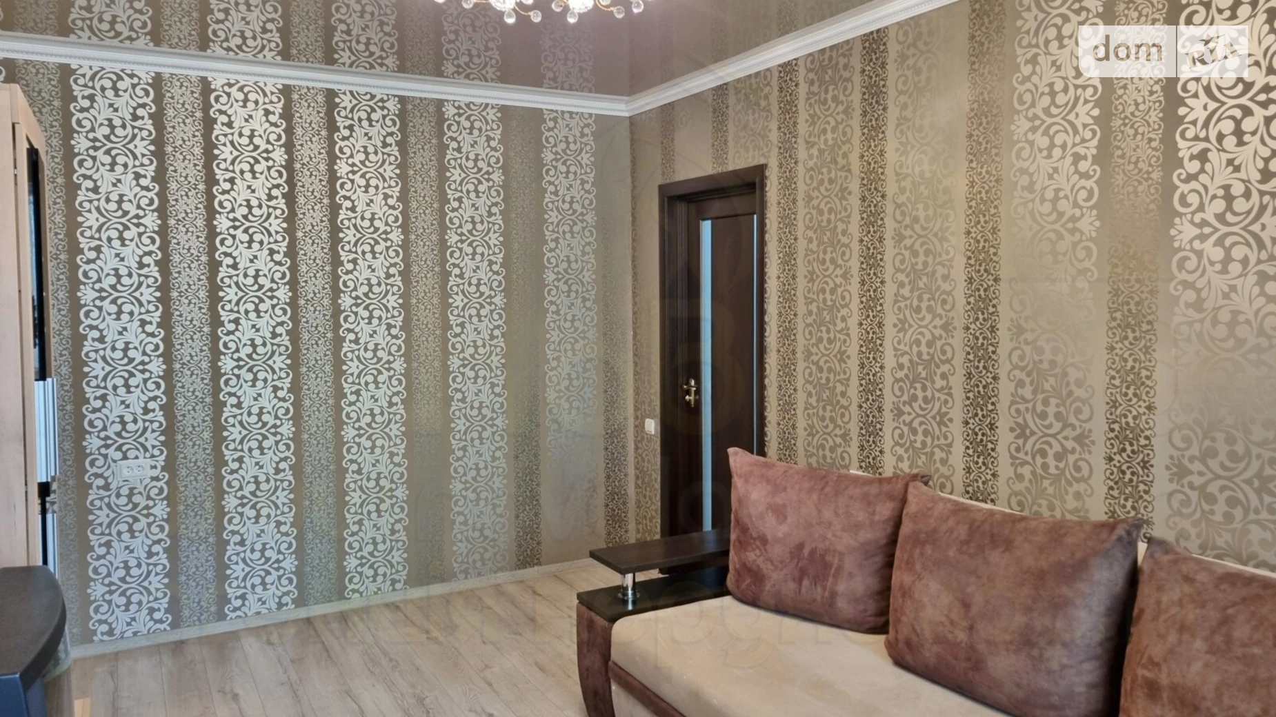 Продается 3-комнатная квартира 71.5 кв. м в Чернигове, ул. Независимости - фото 3