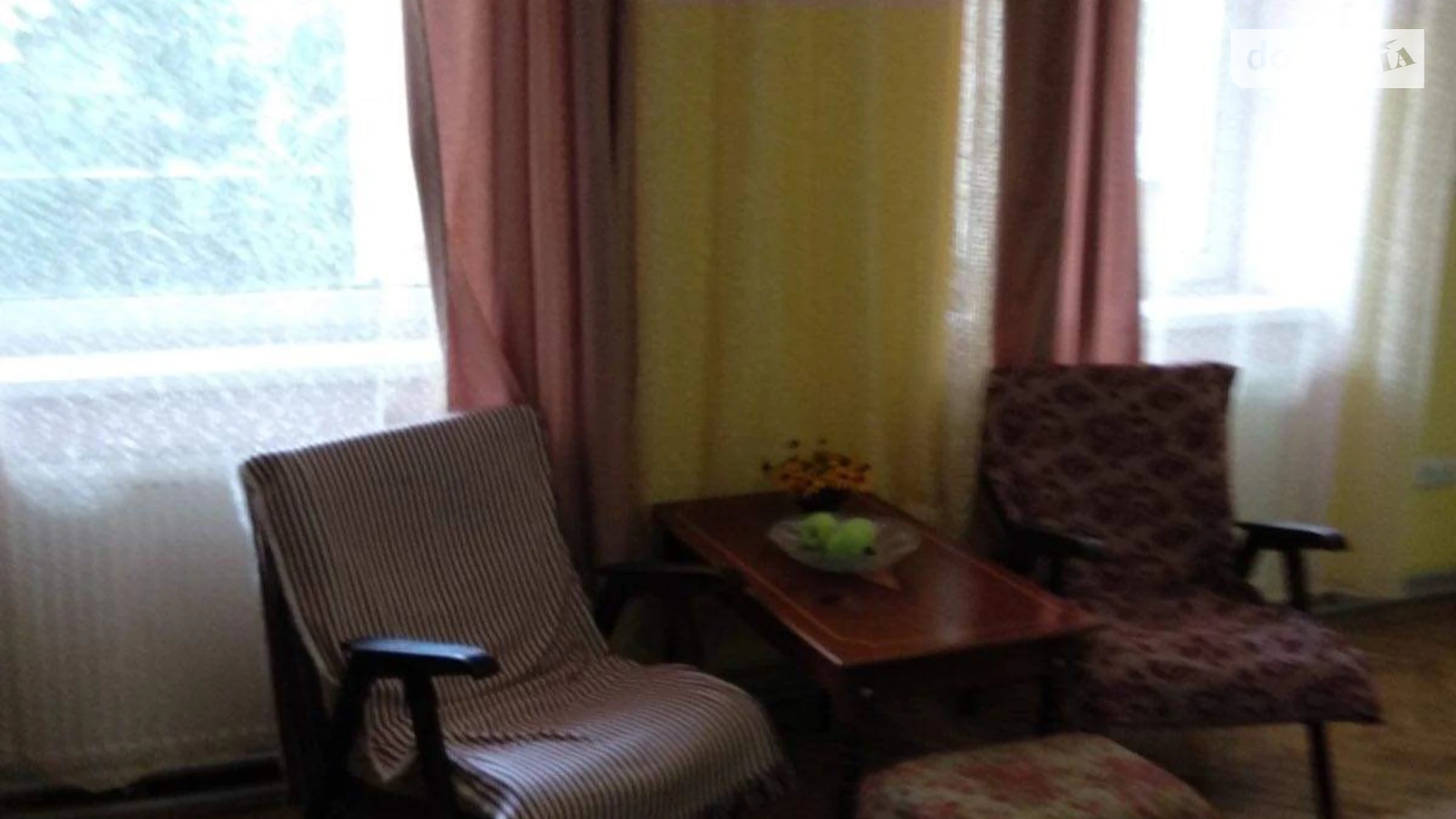 Продается 2-комнатная квартира 70 кв. м в Ужгороде, ул. Берчени, 86 - фото 3