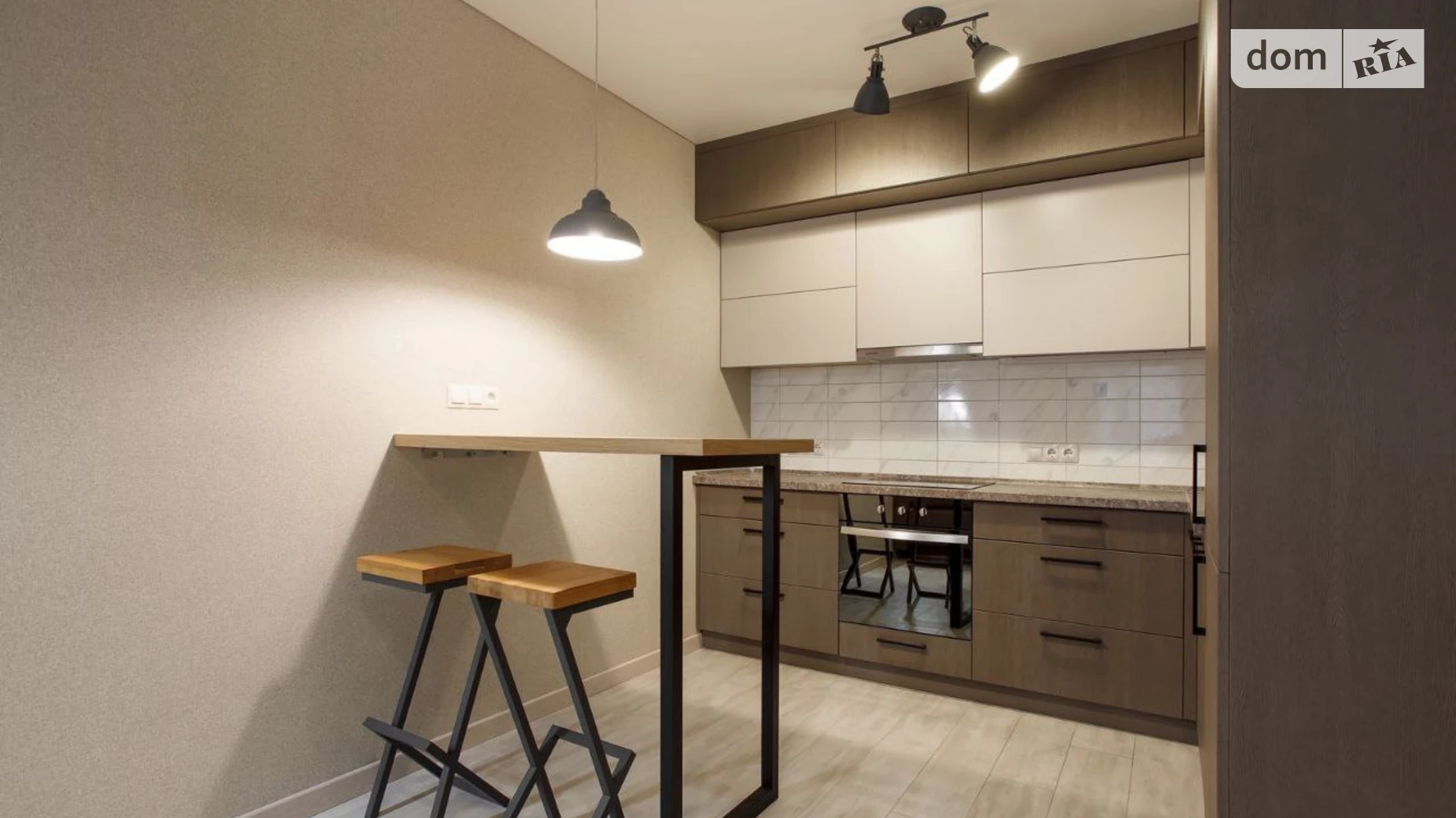 Продается 1-комнатная квартира 48 кв. м в Одессе, ул. Варненская - фото 2