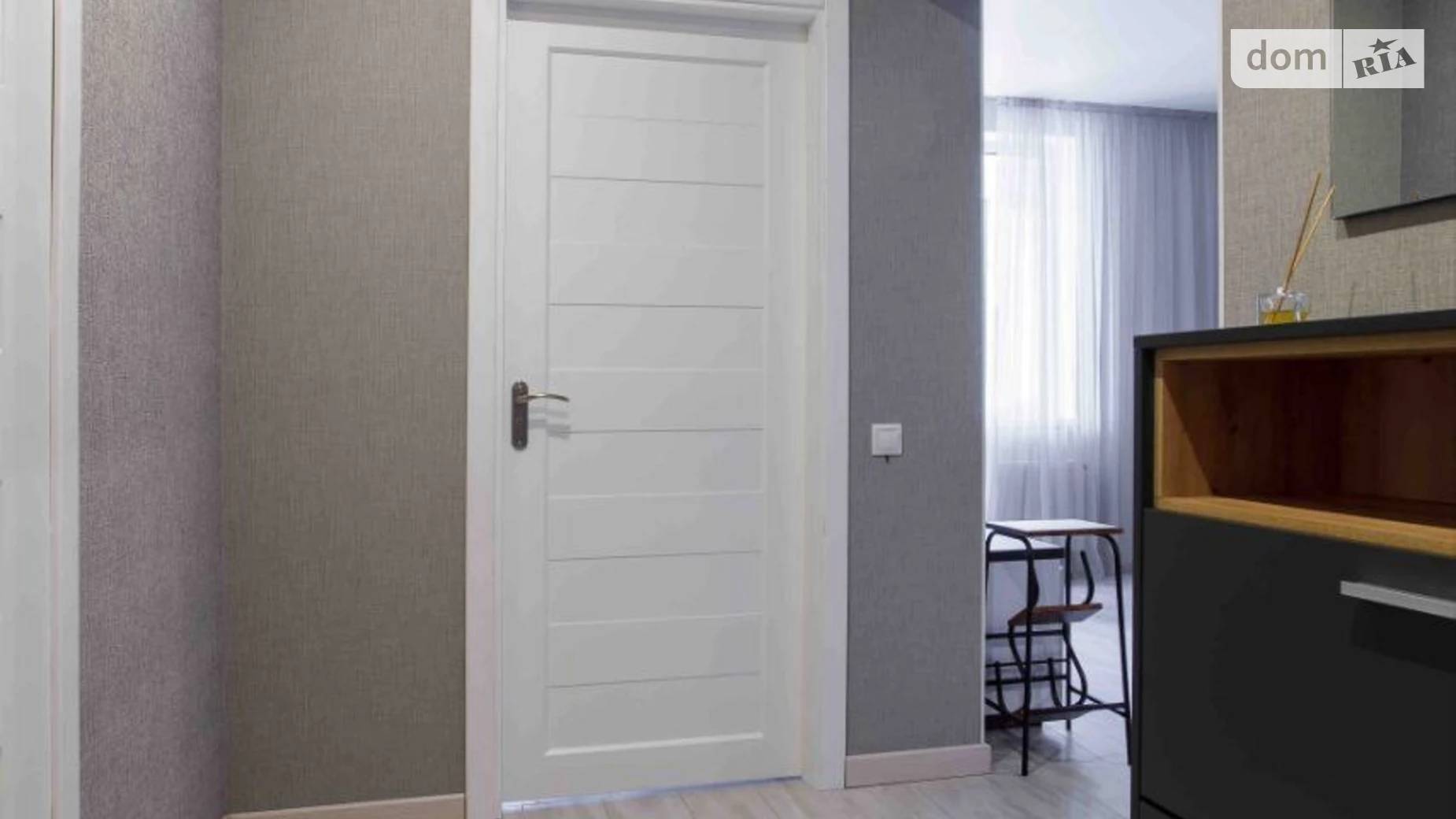 Продается 1-комнатная квартира 48 кв. м в Одессе, ул. Варненская - фото 4