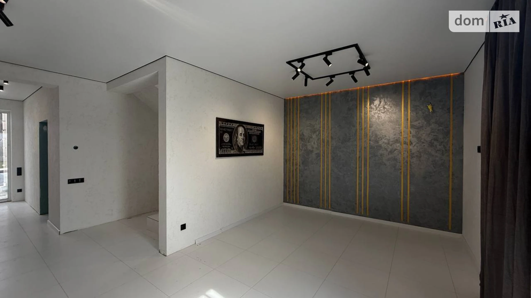 Продается дом на 2 этажа 170 кв. м с балконом, цена: 130000 $ - фото 2