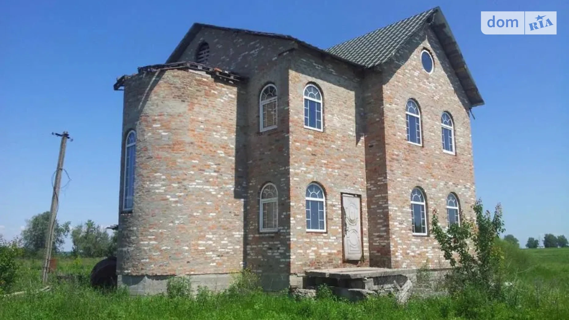 Продается дом на 2 этажа 180 кв. м с садом, цена: 35000 $ - фото 2