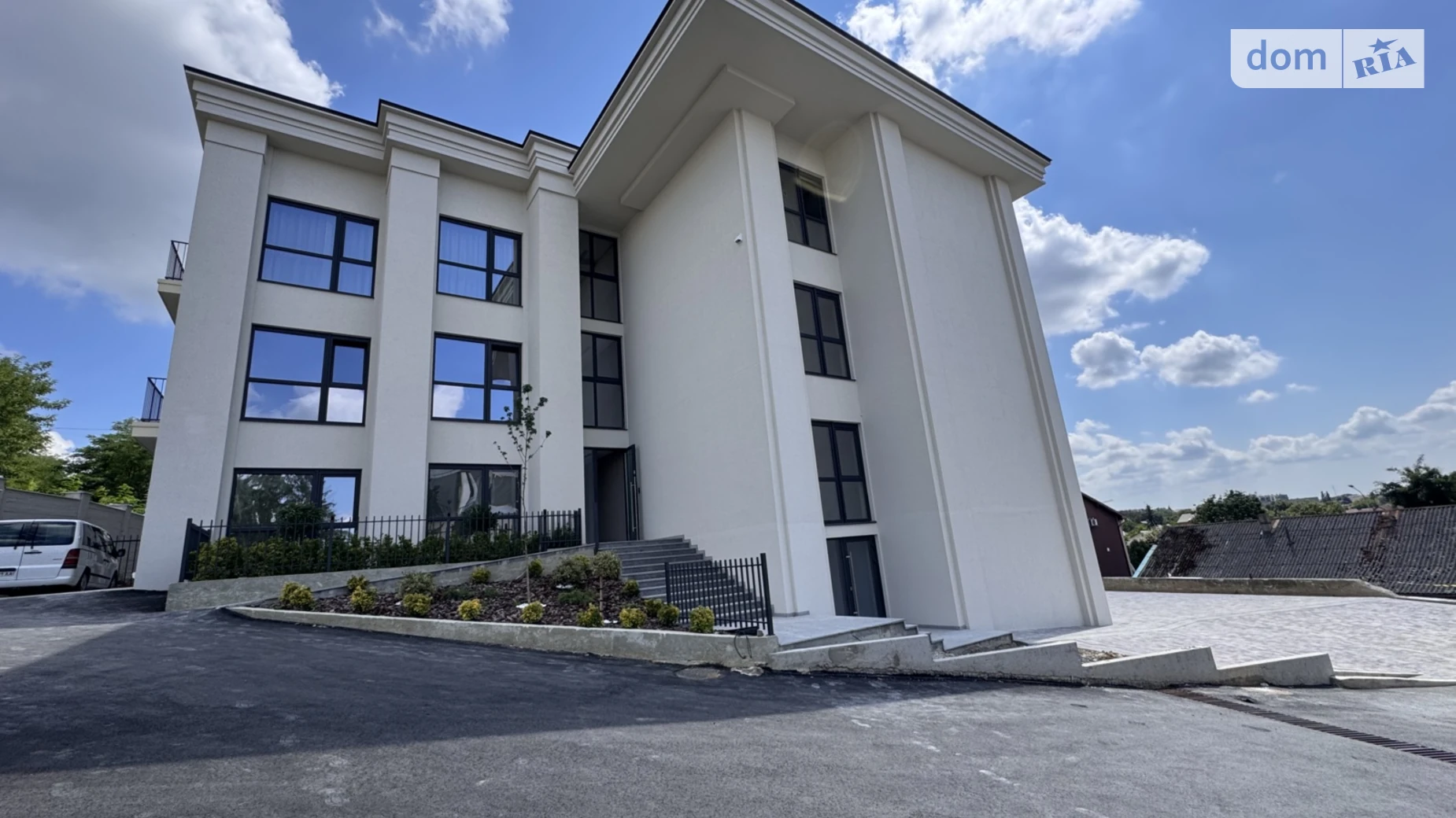 Продається 3-кімнатна квартира 120 кв. м у Ужгороді, вул. Собранецька, 86 - фото 2